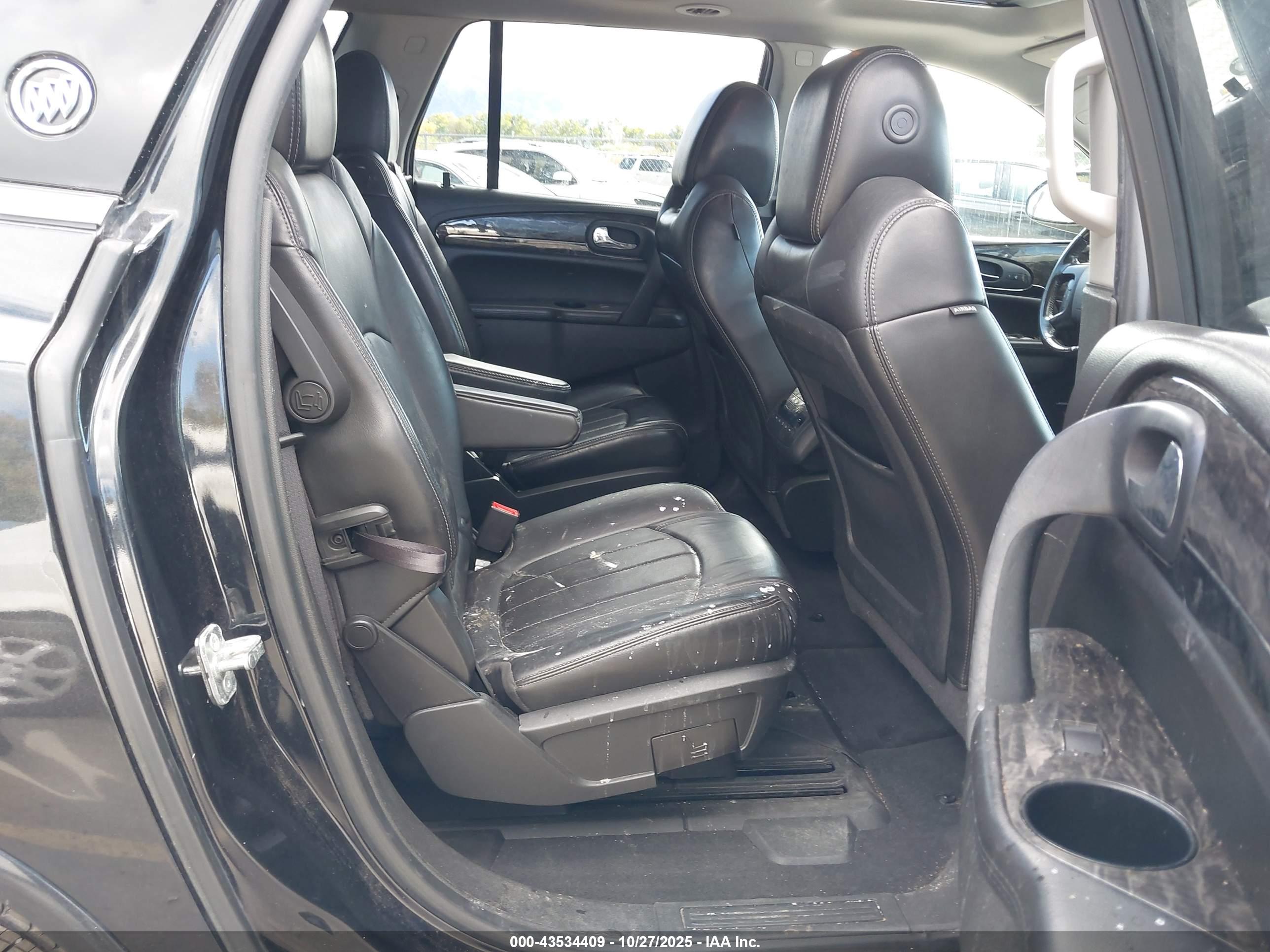 BUICK ENCLAVE image 8