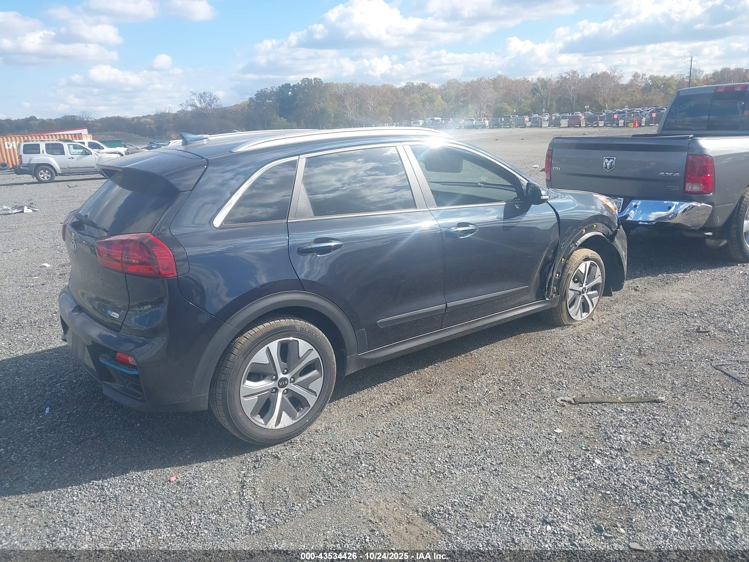 KIA NIRO image 4