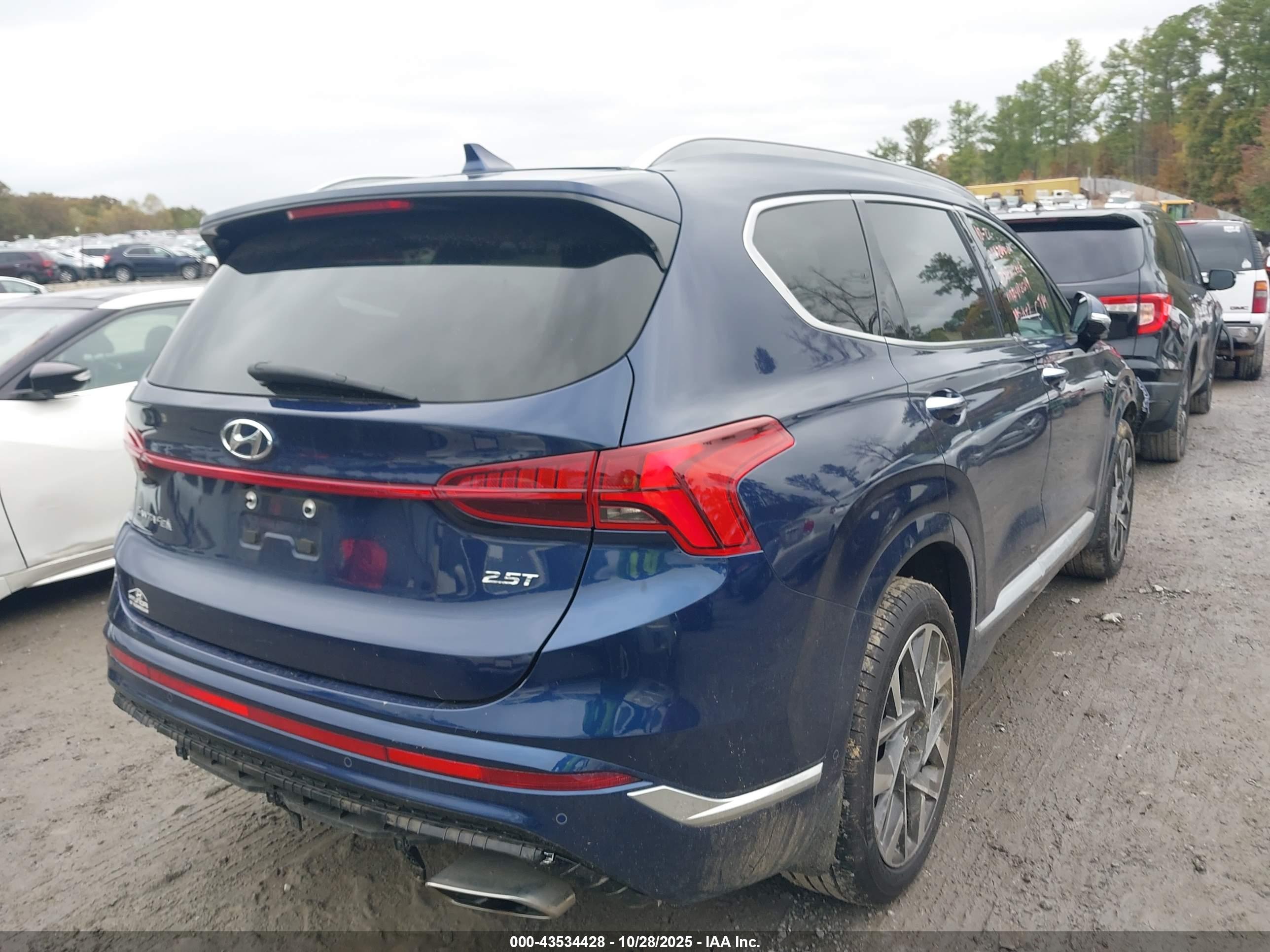 HYUNDAI SANTA image 4
