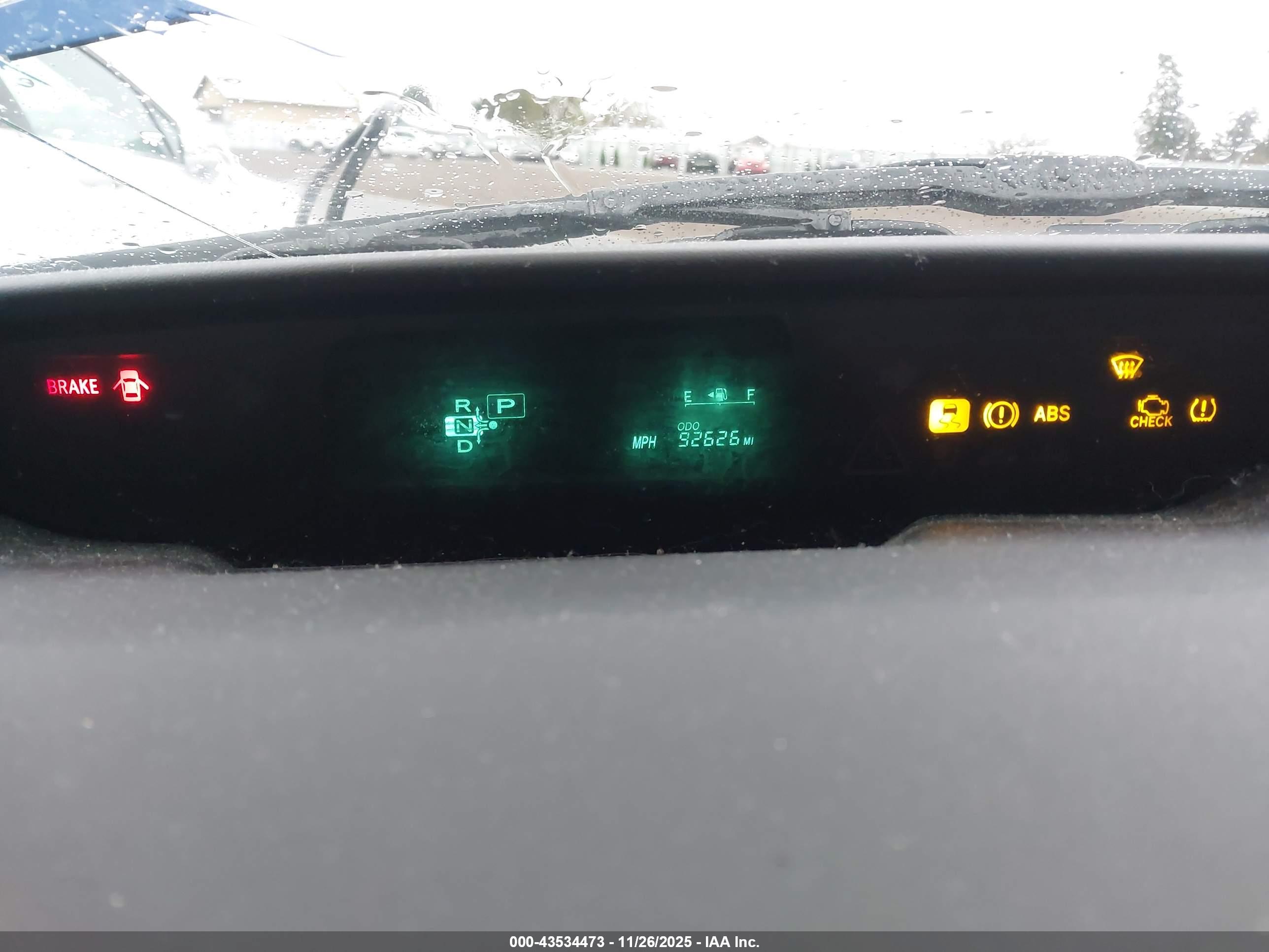 TOYOTA PRIUS image 7