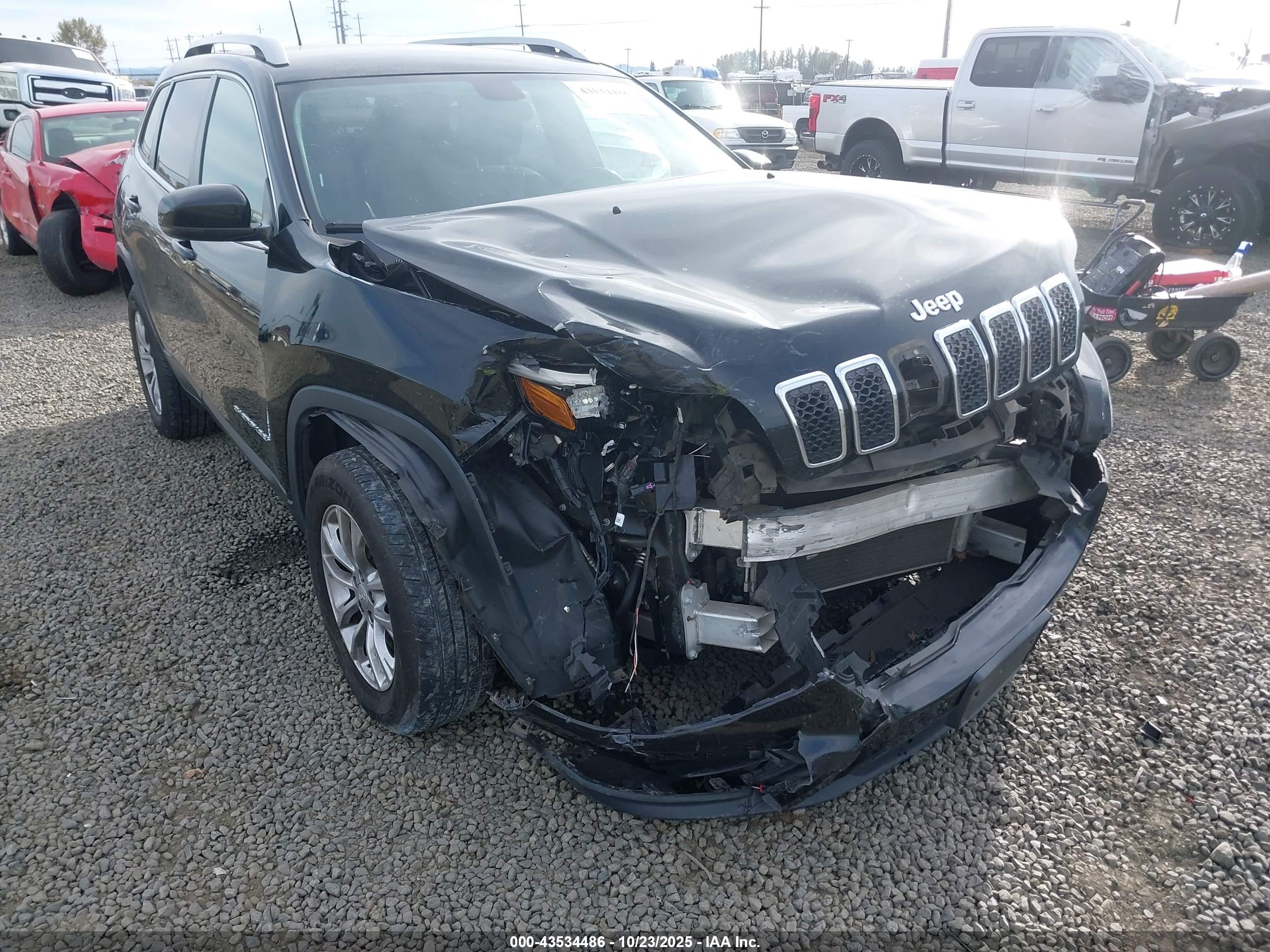 JEEP CHEROKEE image 6