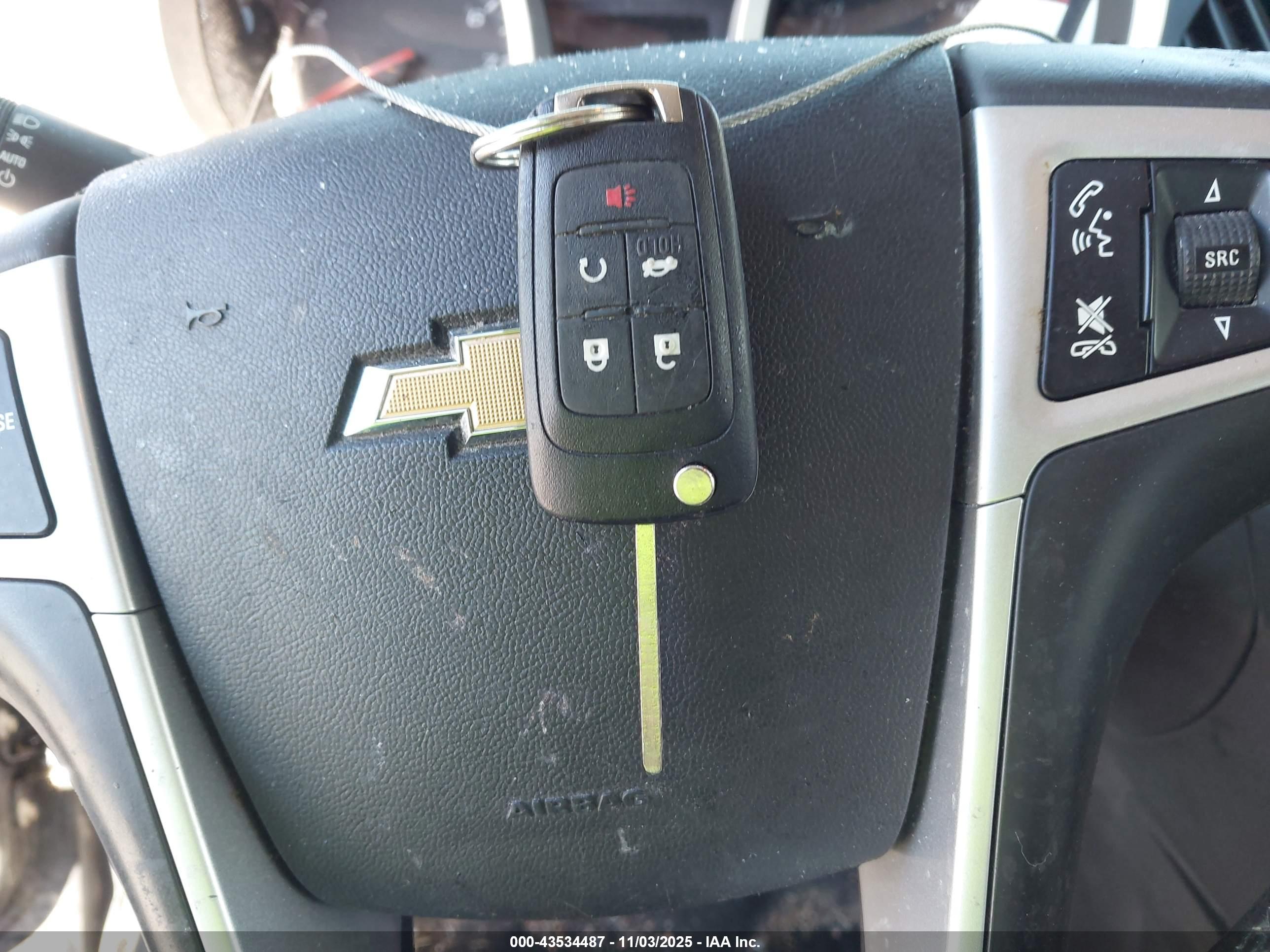 CHEVROLET EQUINOX image 11