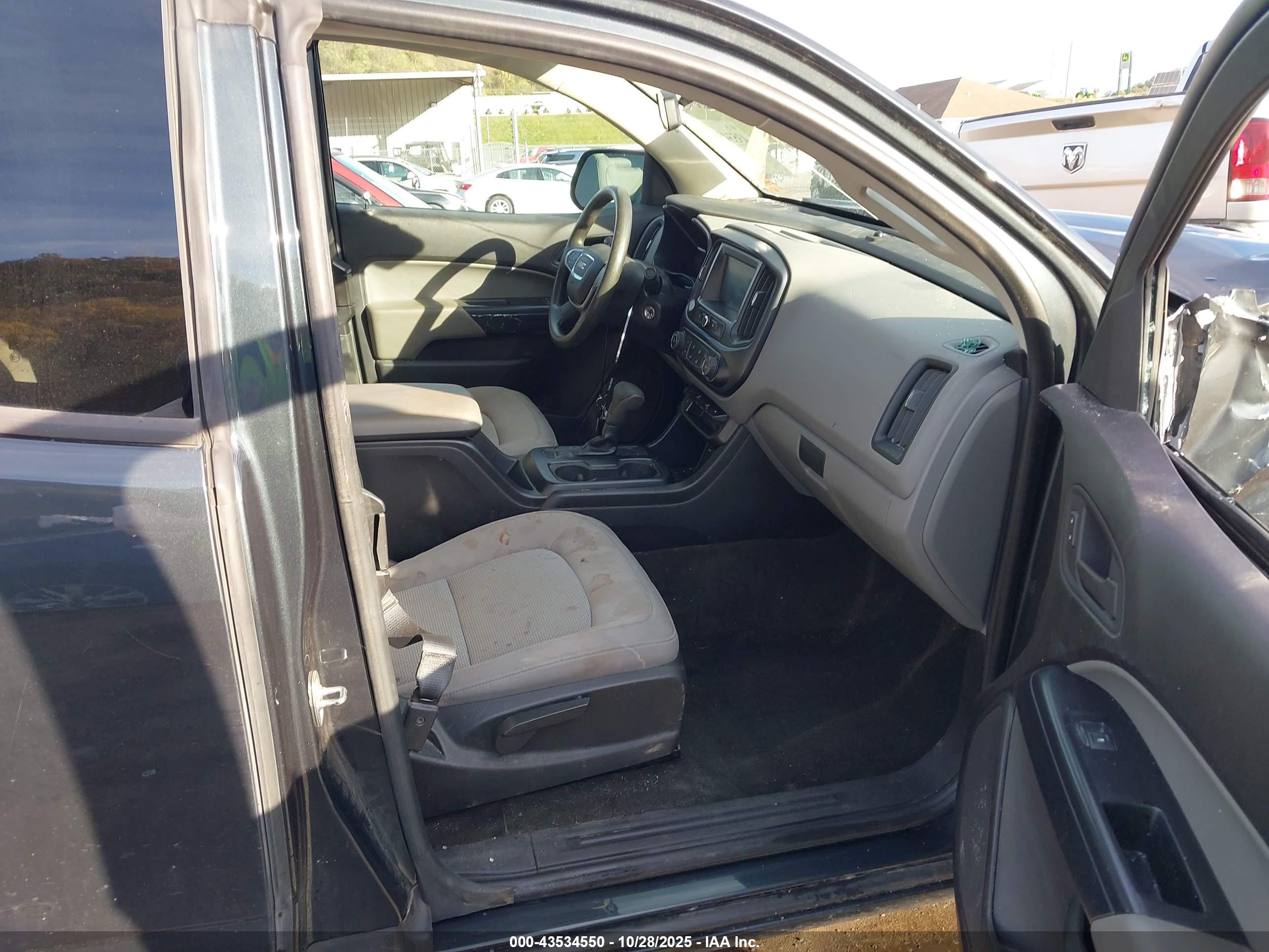 GMC CANYON image 5