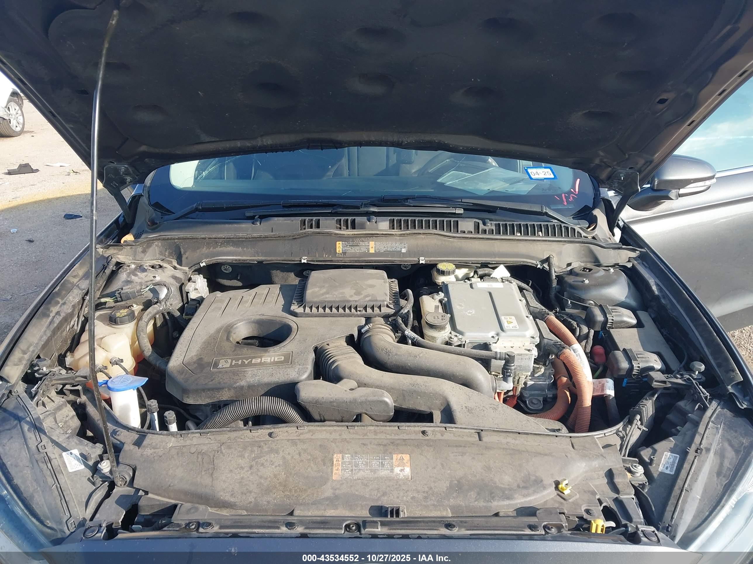 FORD FUSION image 10