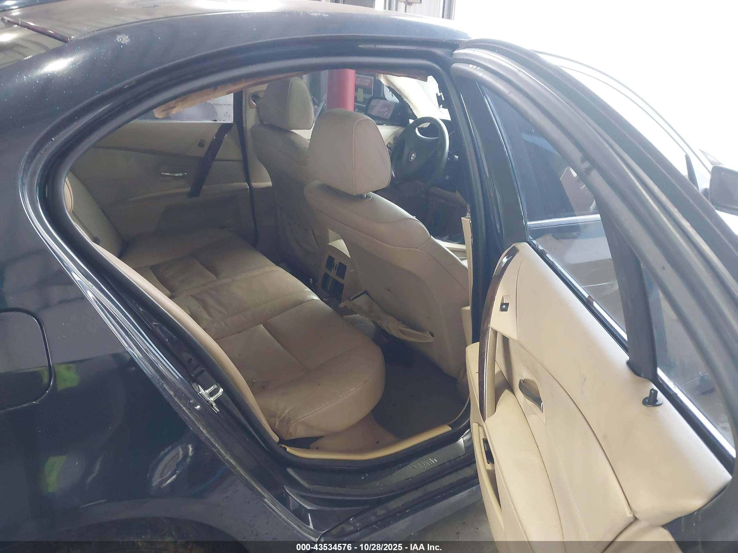 BMW 530I image 8