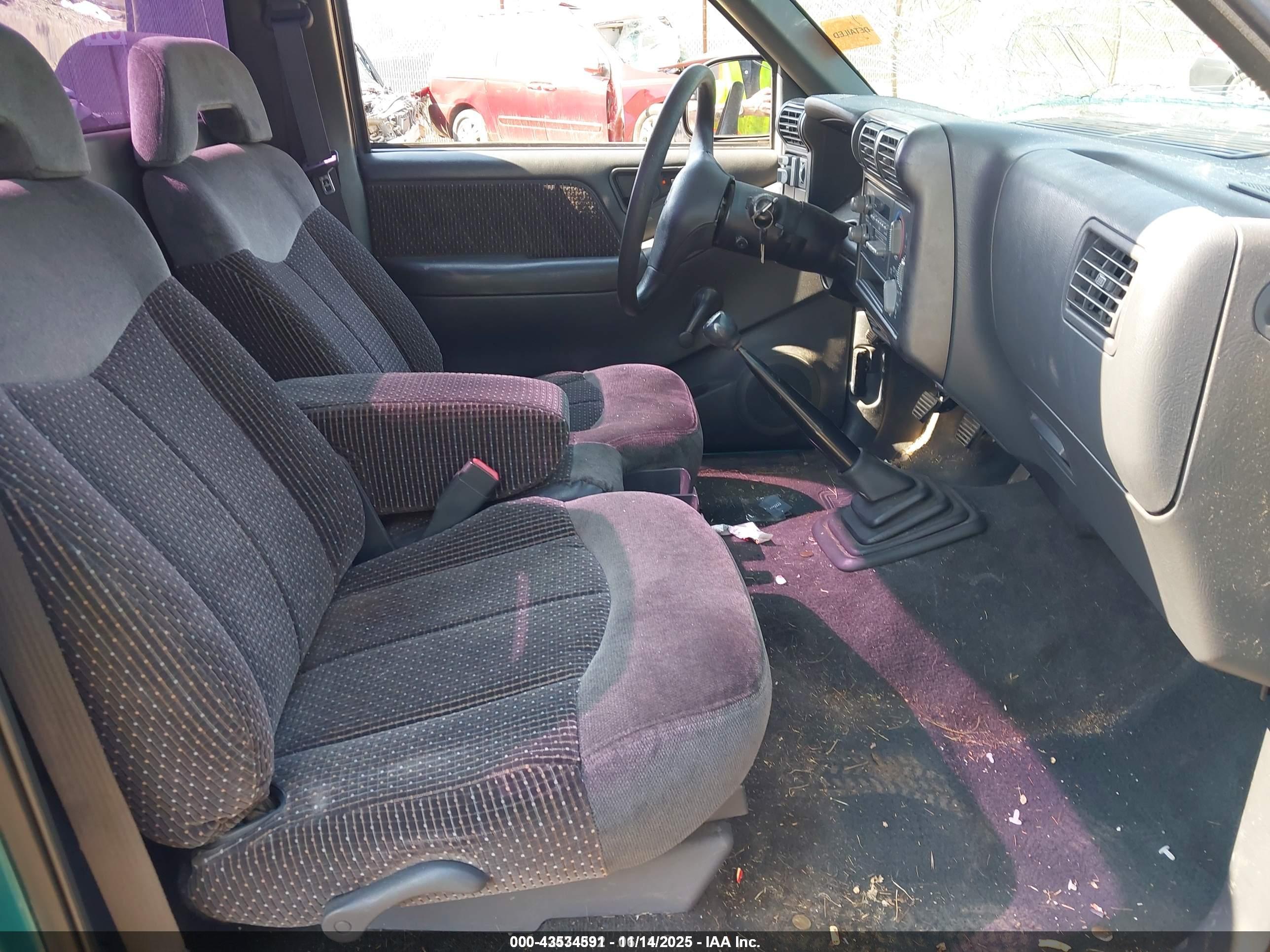 GMC SONOMA image 5