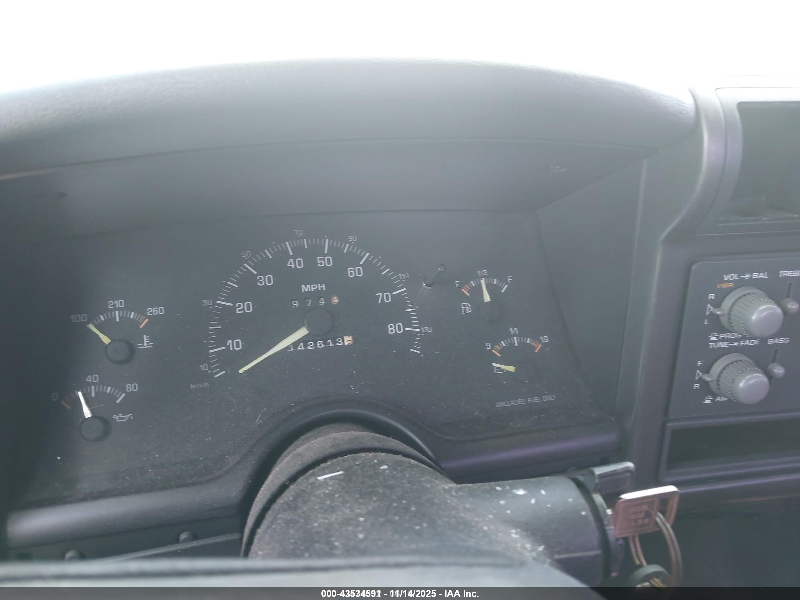 GMC SONOMA image 7