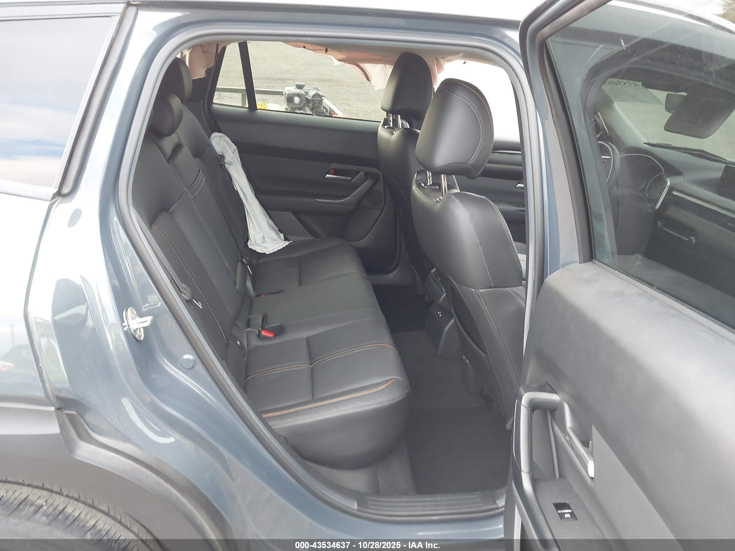 MAZDA CX-50 image 8