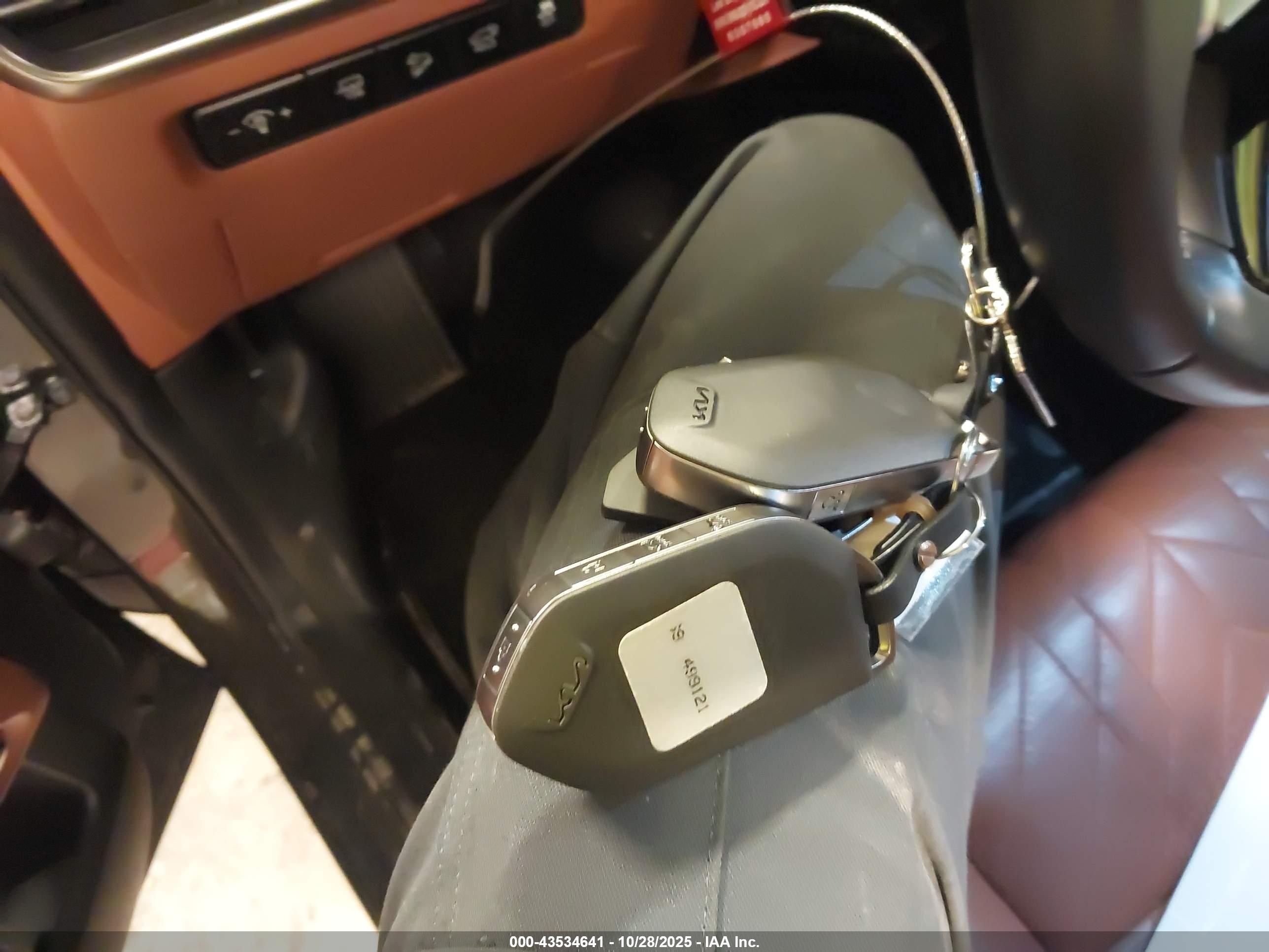 KIA TELLURIDE image 11