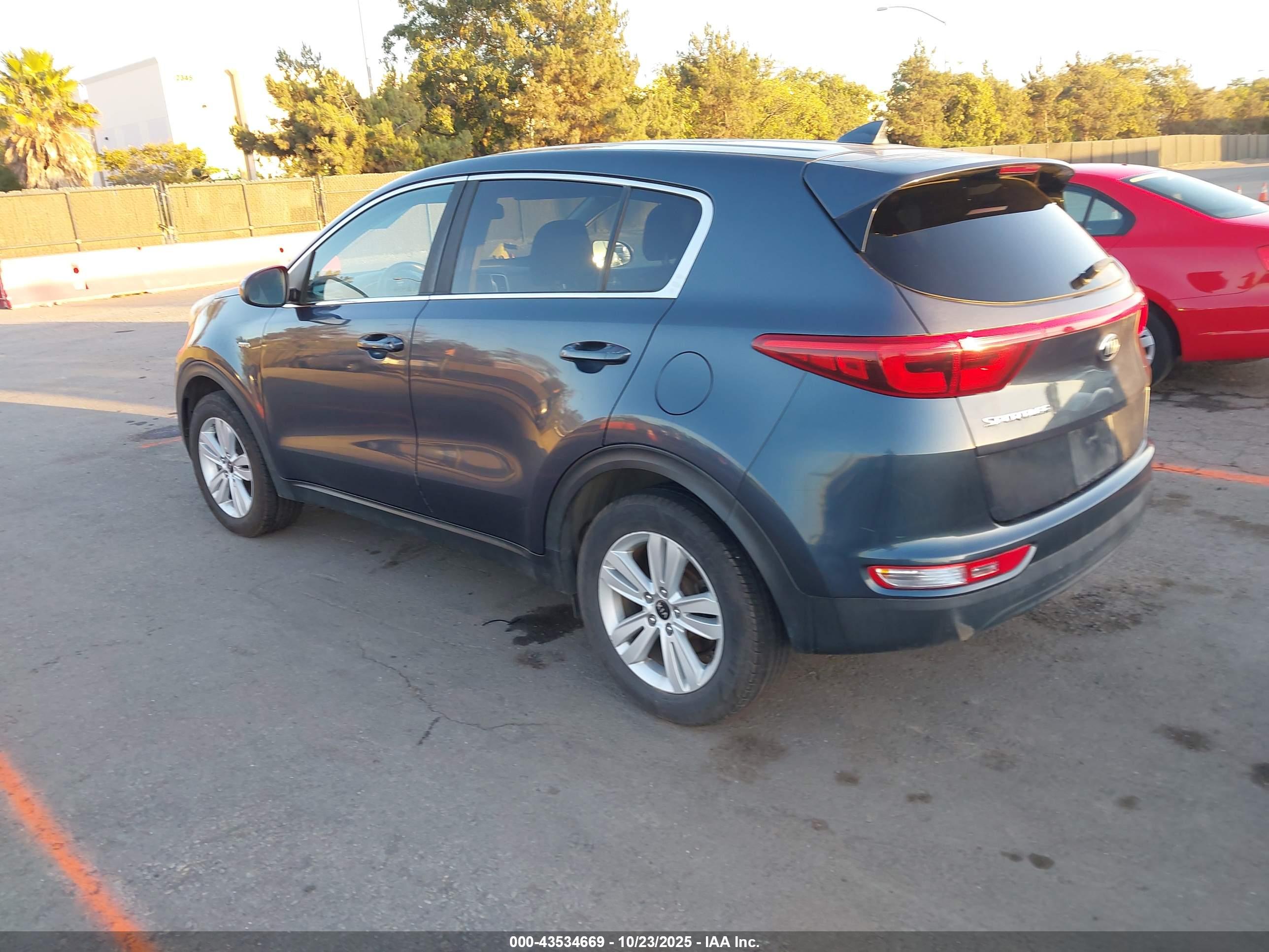 KIA SPORTAGE image 3
