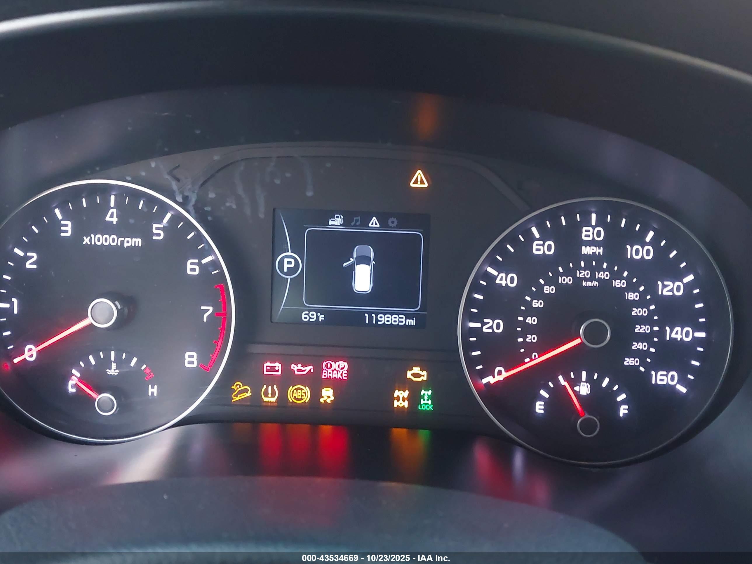 KIA SPORTAGE image 7