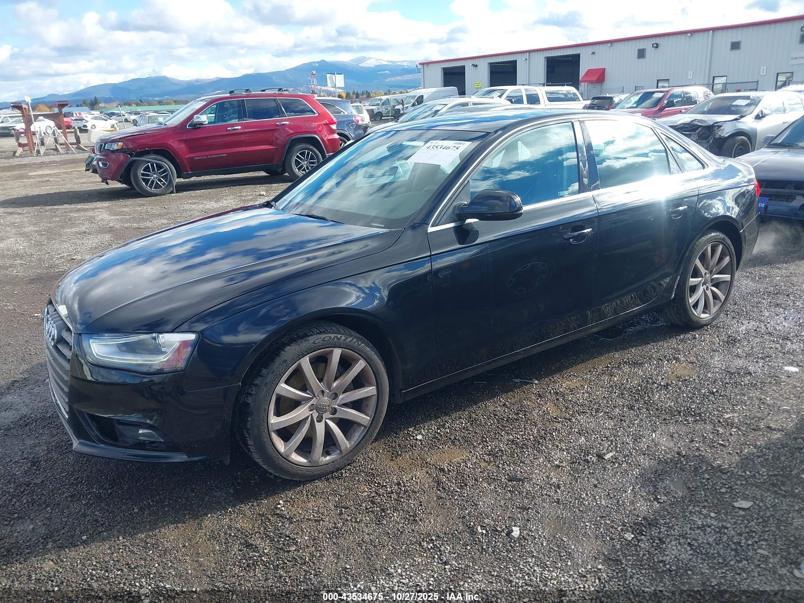 AUDI A4 image 2