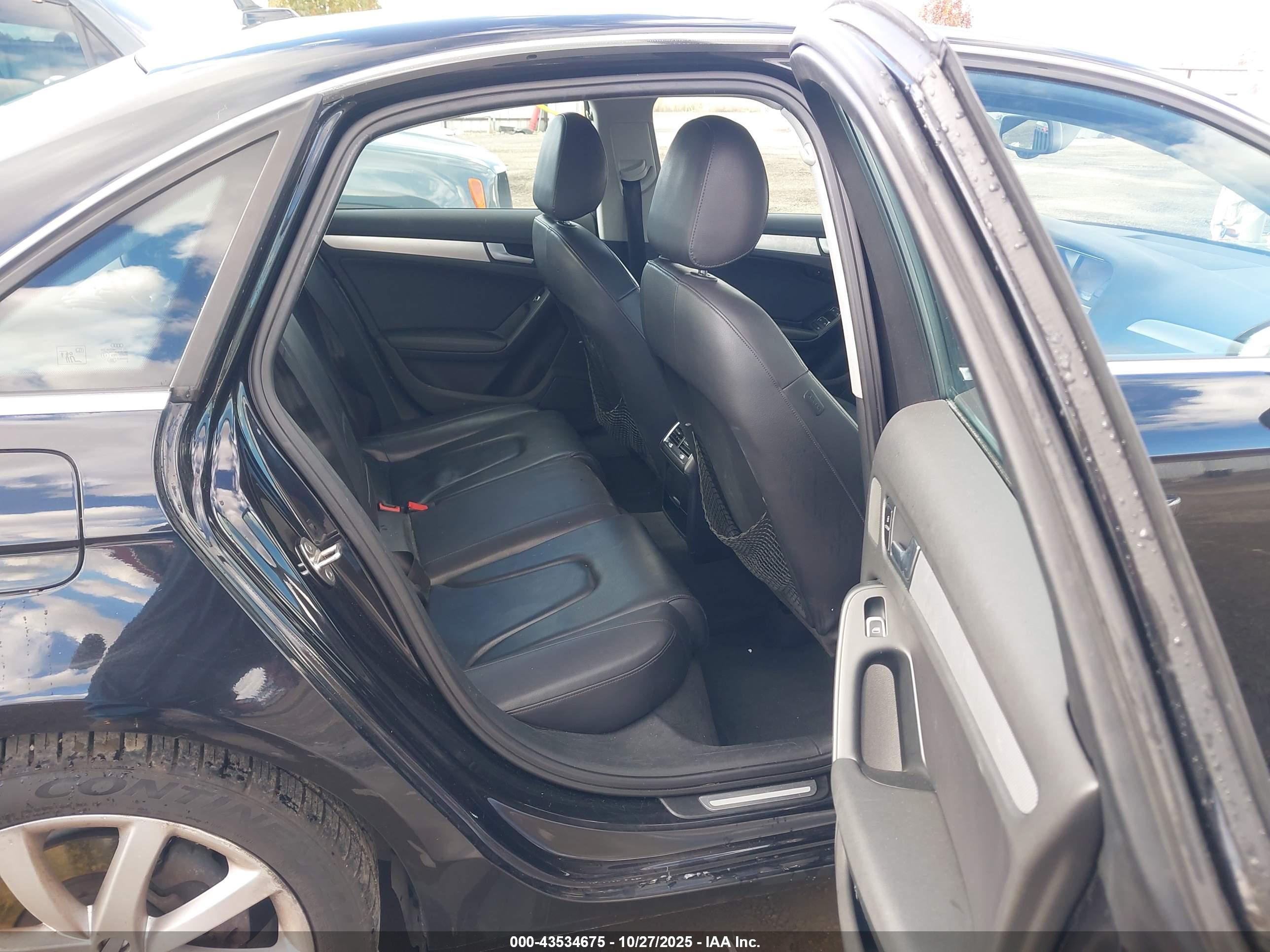 AUDI A4 image 8