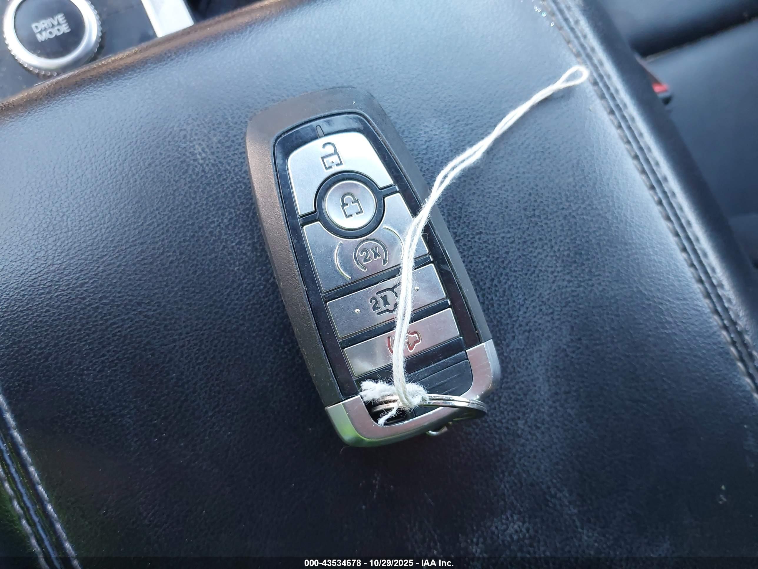 FORD EXPLORER image 11