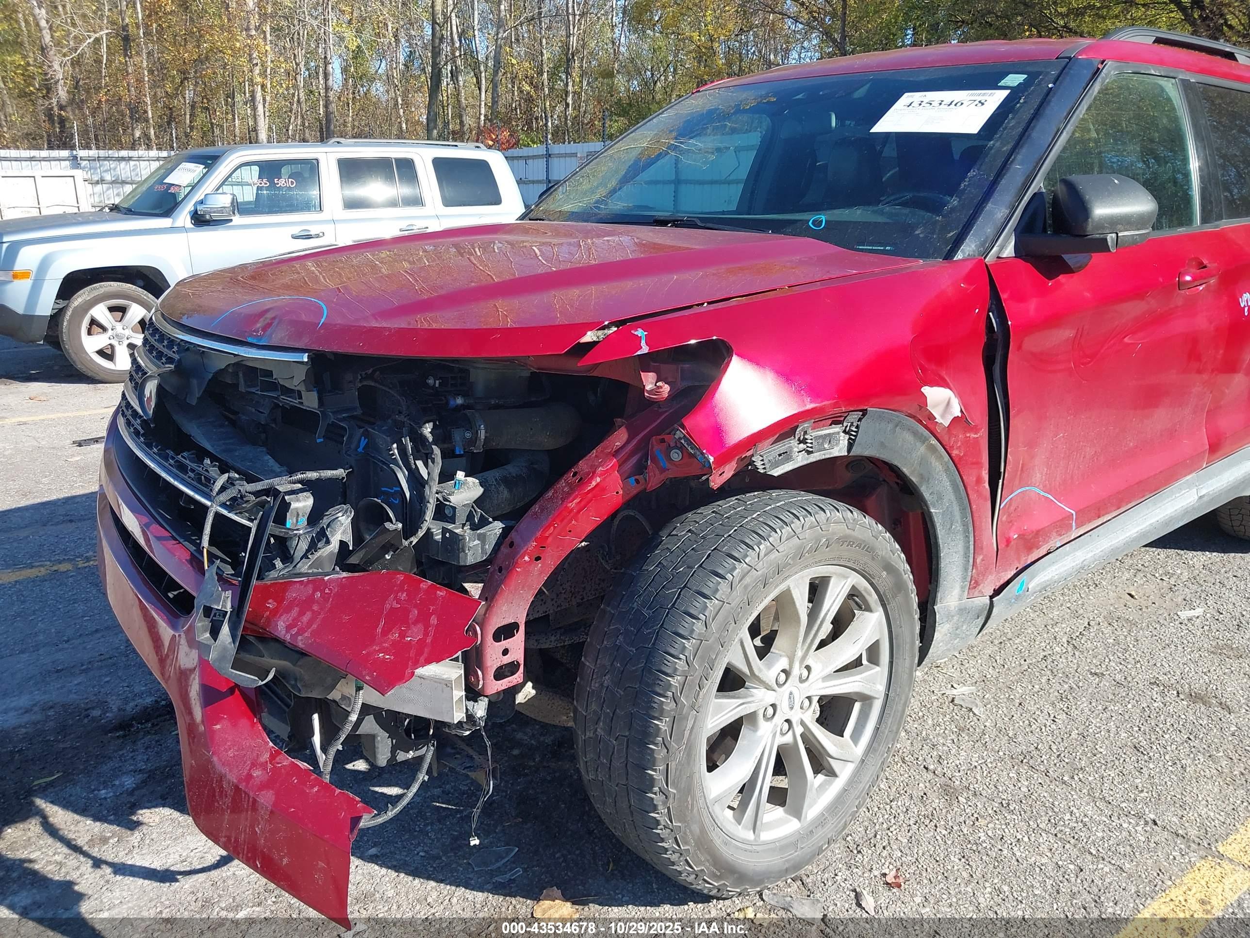 FORD EXPLORER image 6