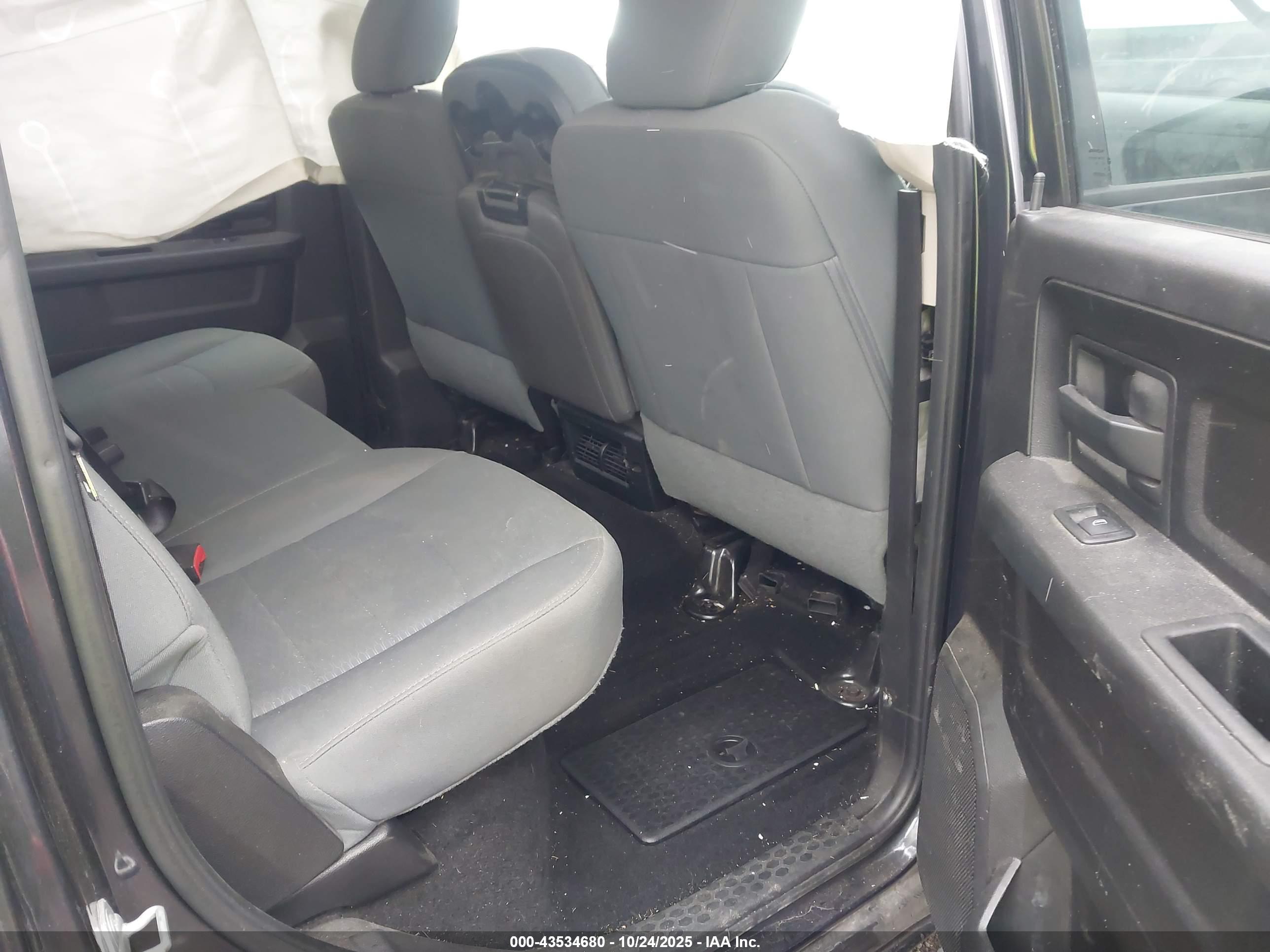 RAM 1500 image 8