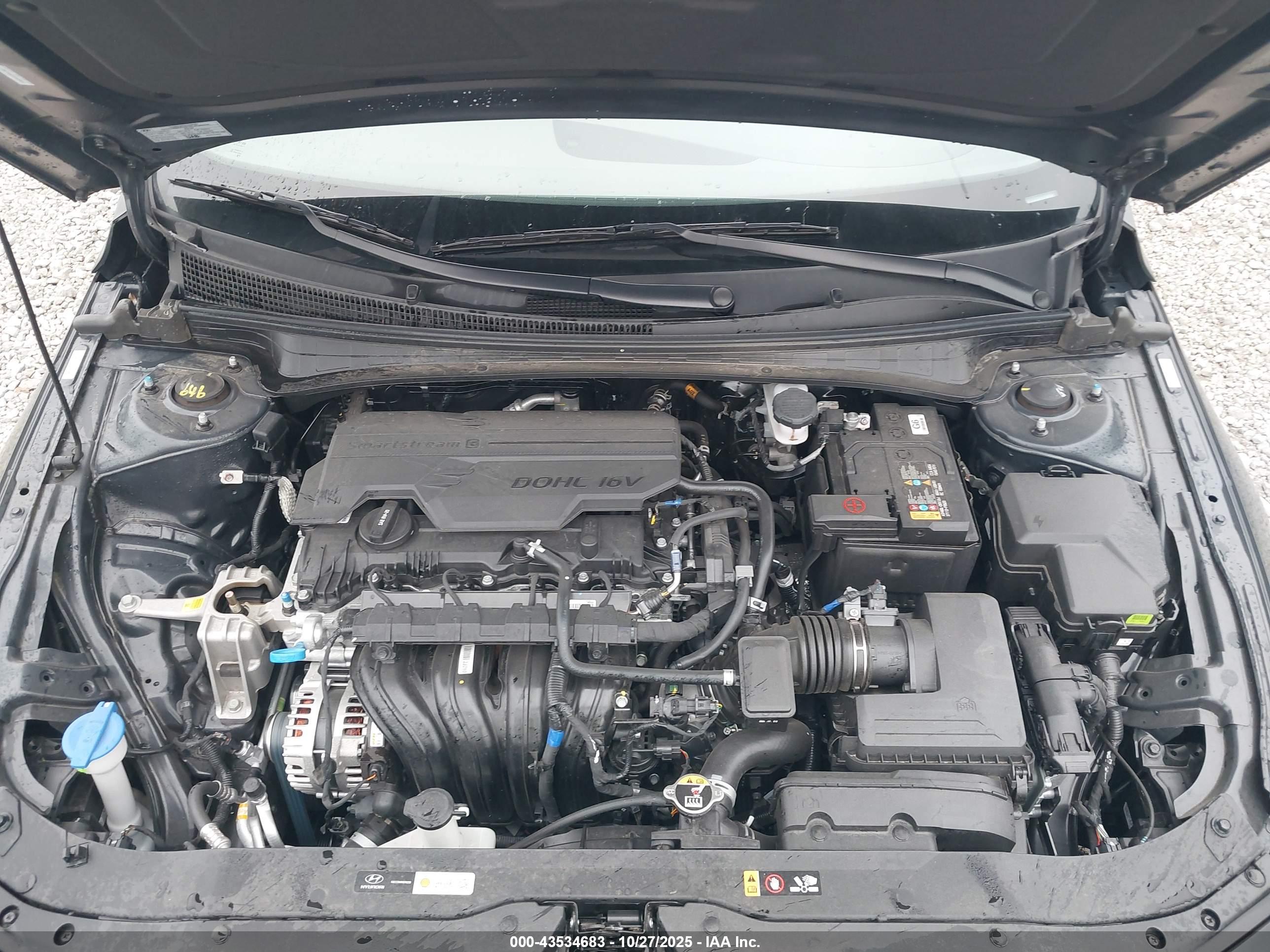 HYUNDAI ELANTRA image 10