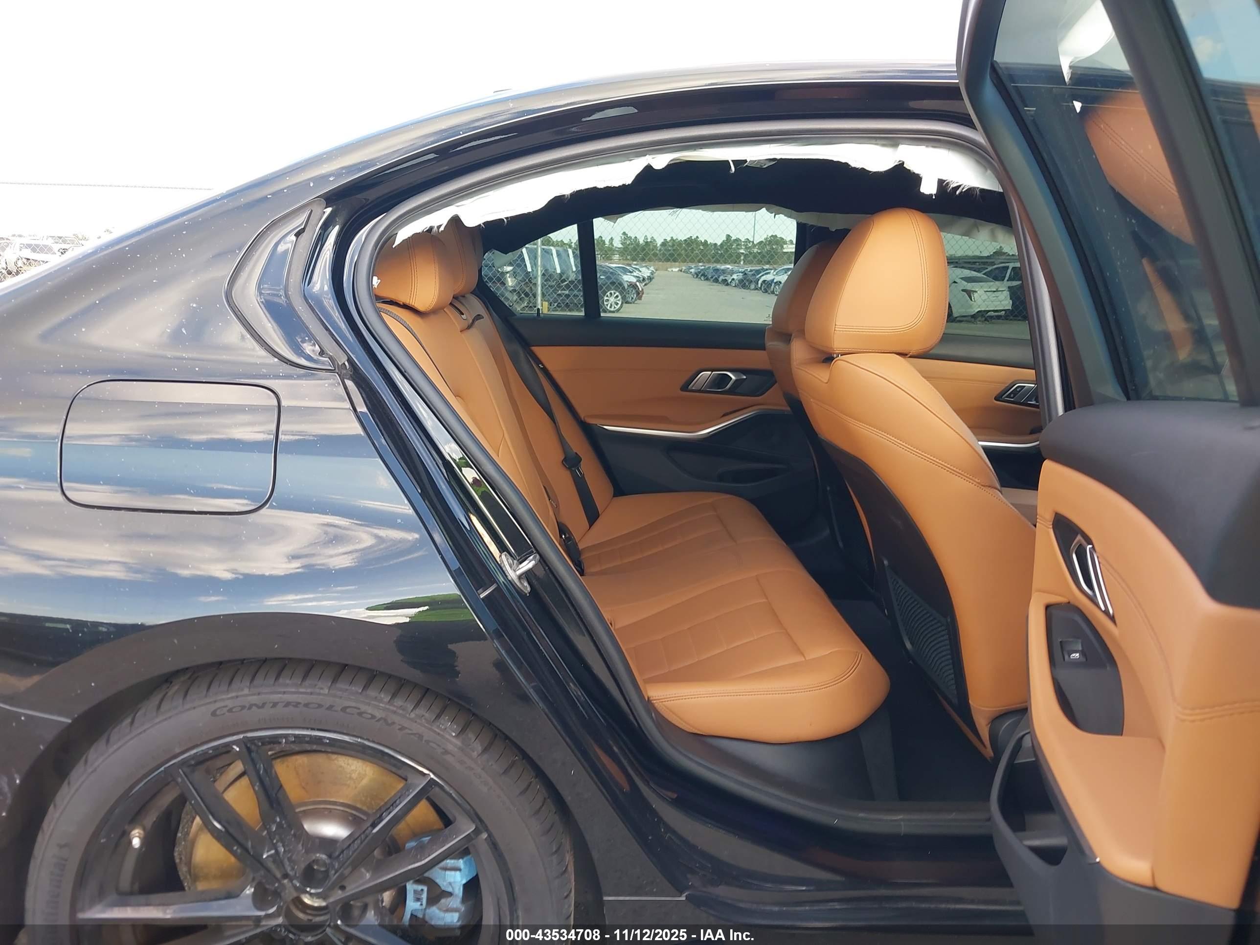 BMW 3 image 8