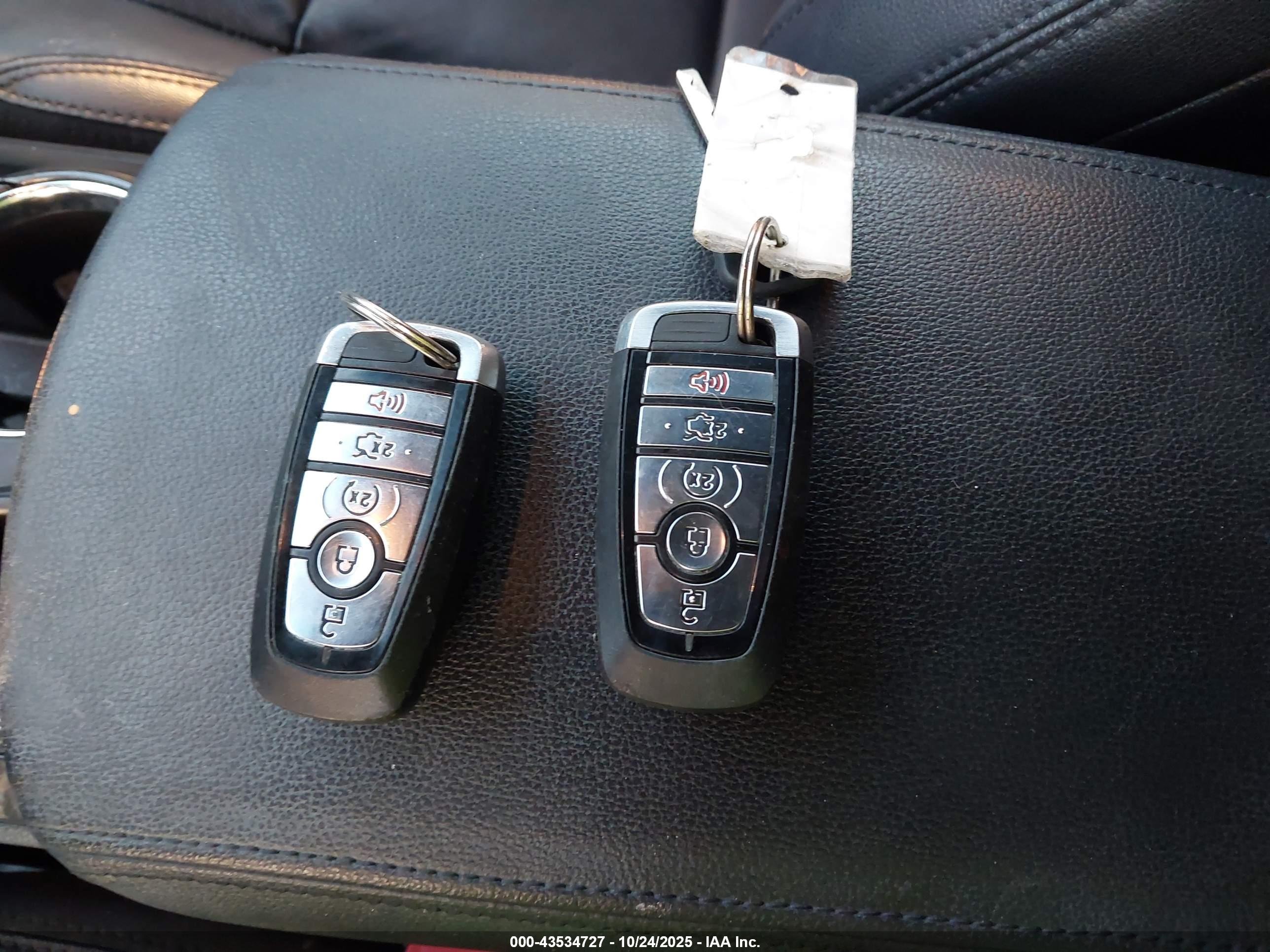 FORD EXPLORER image 11