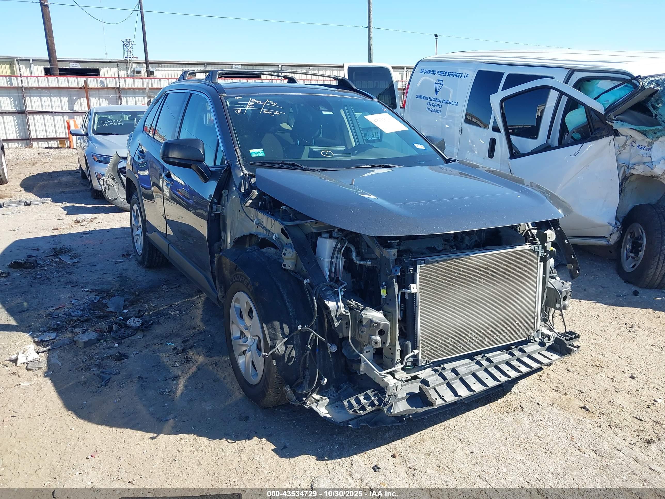 TOYOTA RAV4 image 6