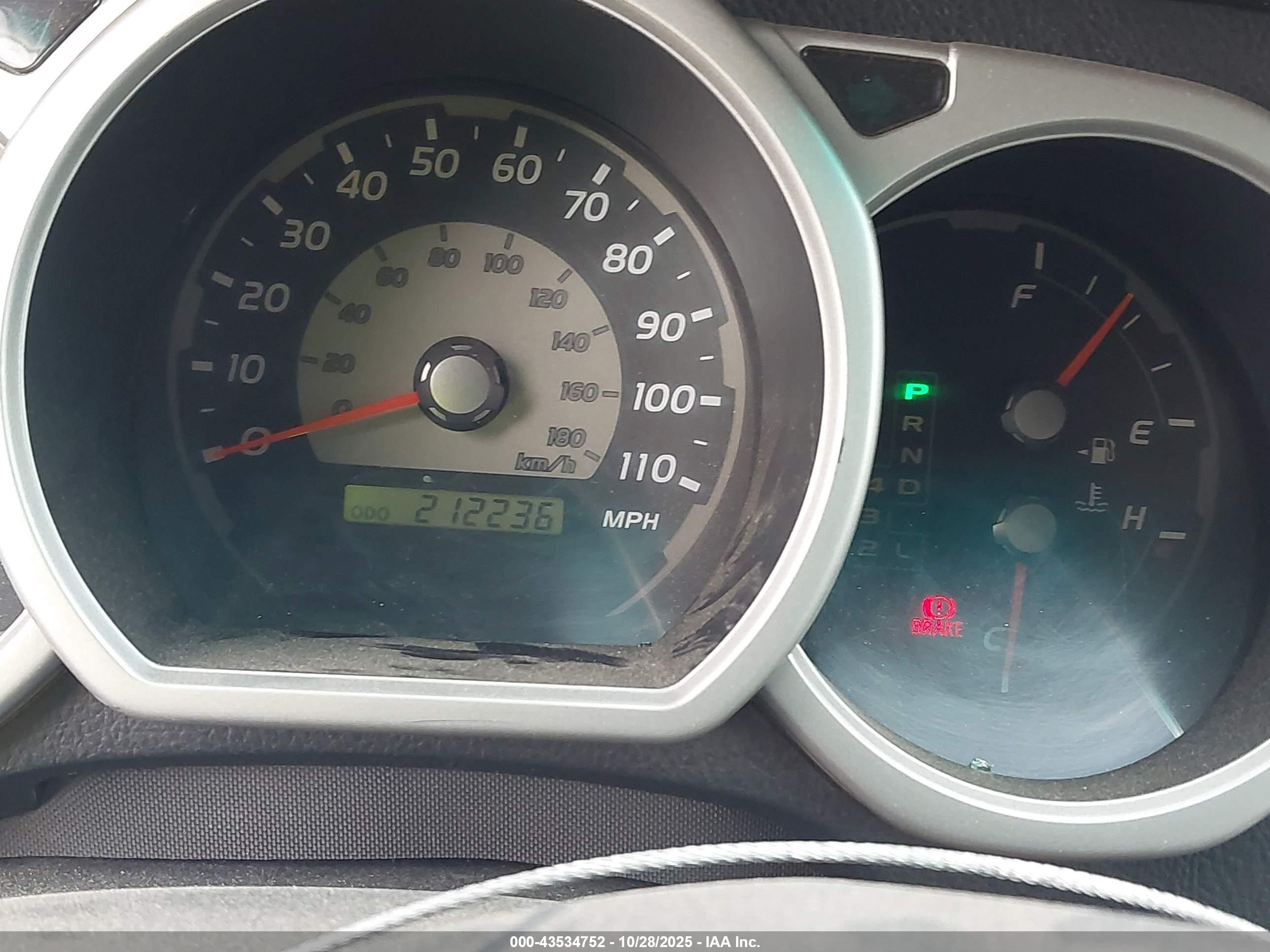 TOYOTA 4RUNNER image 7