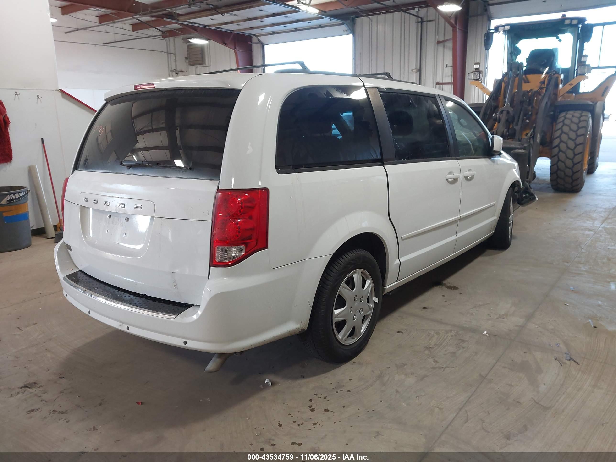 DODGE GRAND image 4