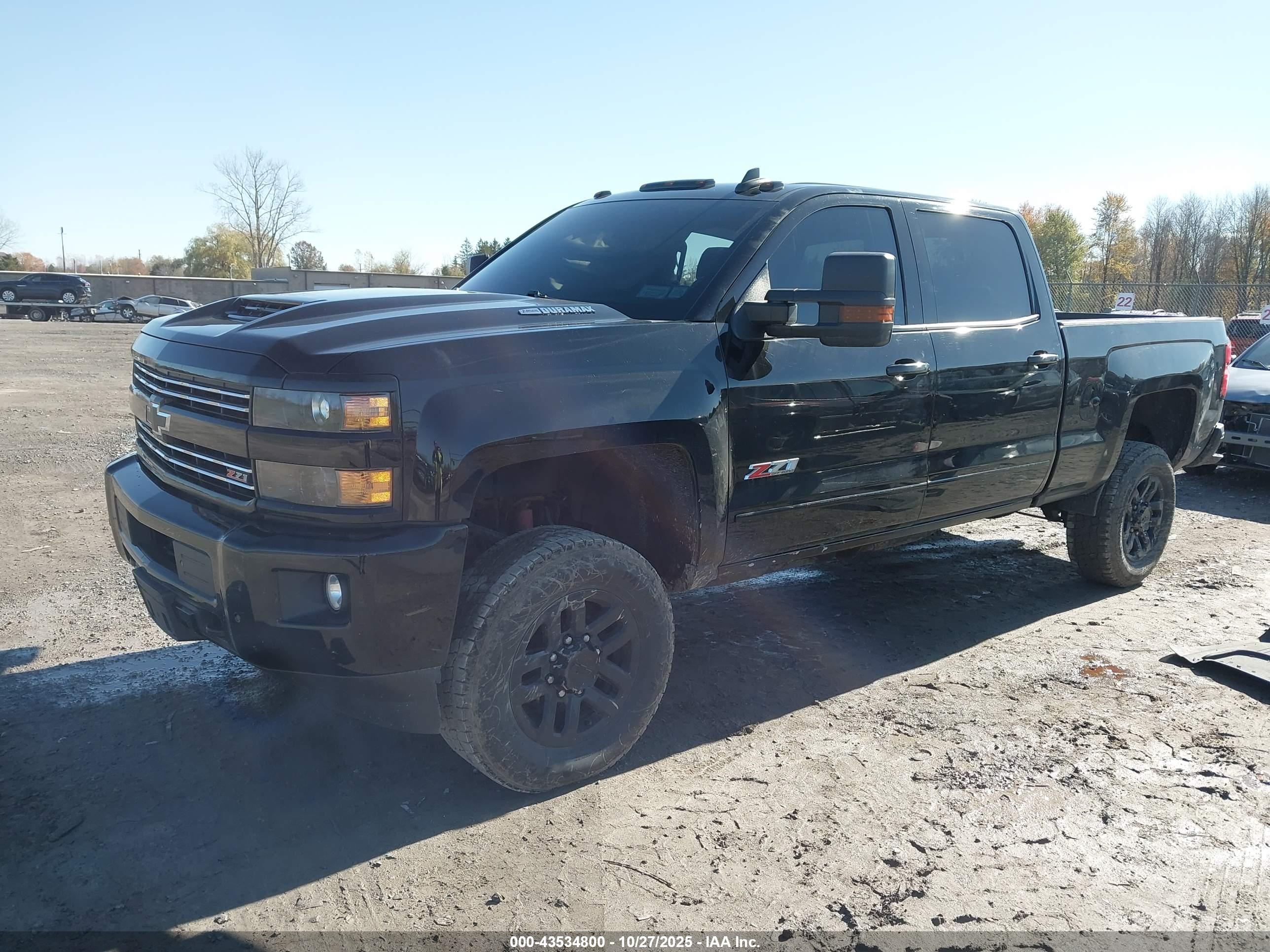 CHEVROLET SILVERADO image 2