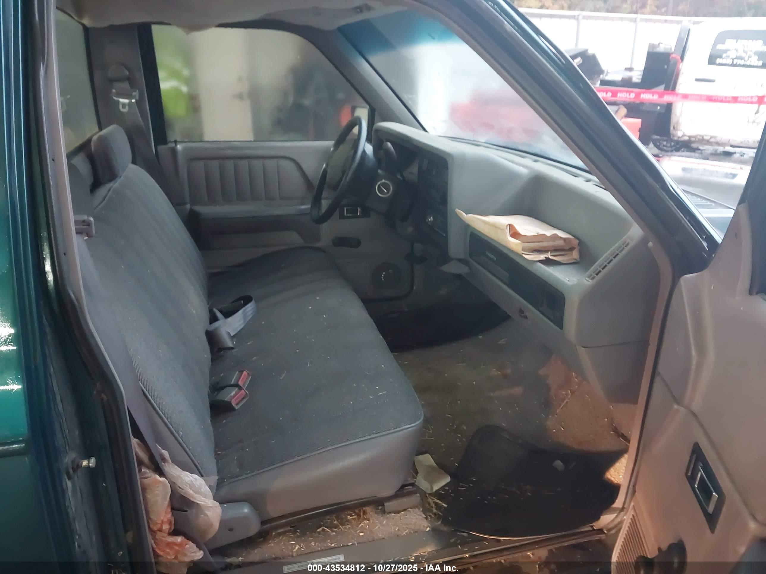 DODGE DAKOTA image 5