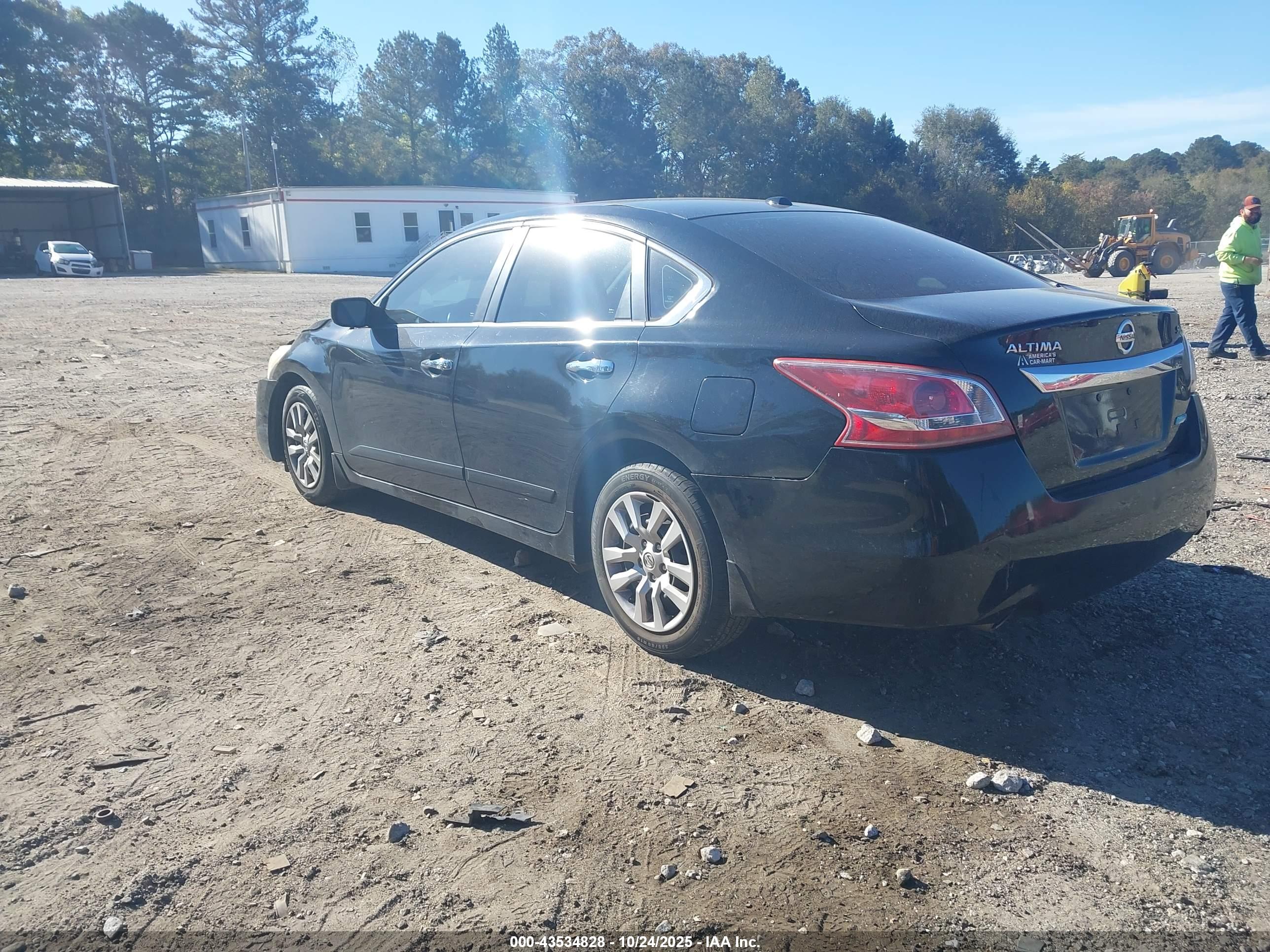 NISSAN ALTIMA image 3