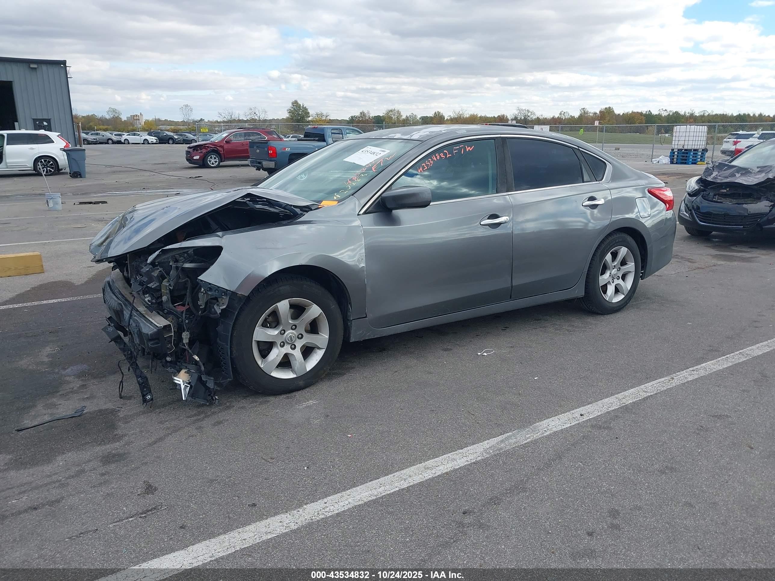 NISSAN ALTIMA image 2