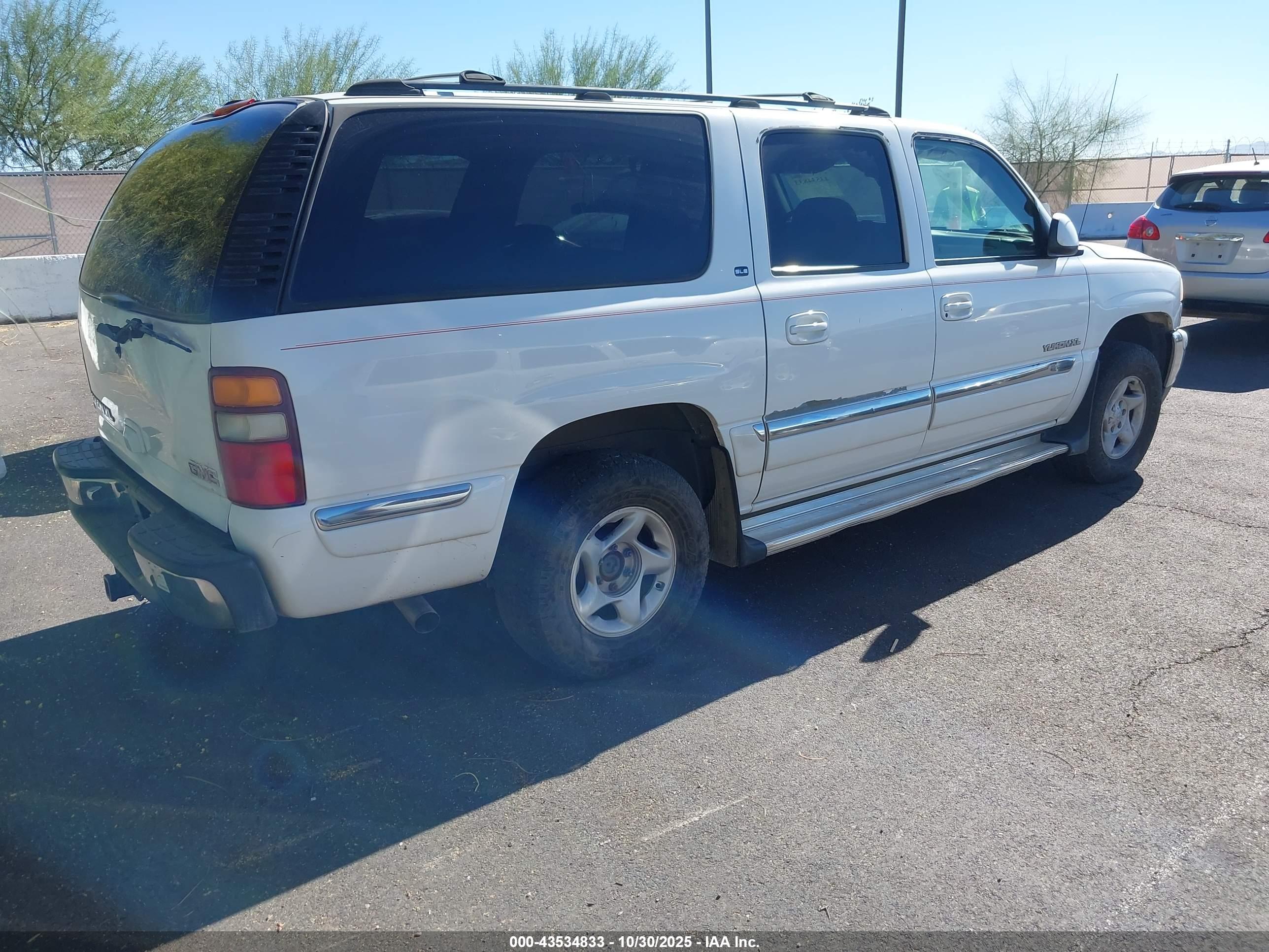GMC YUKON image 4