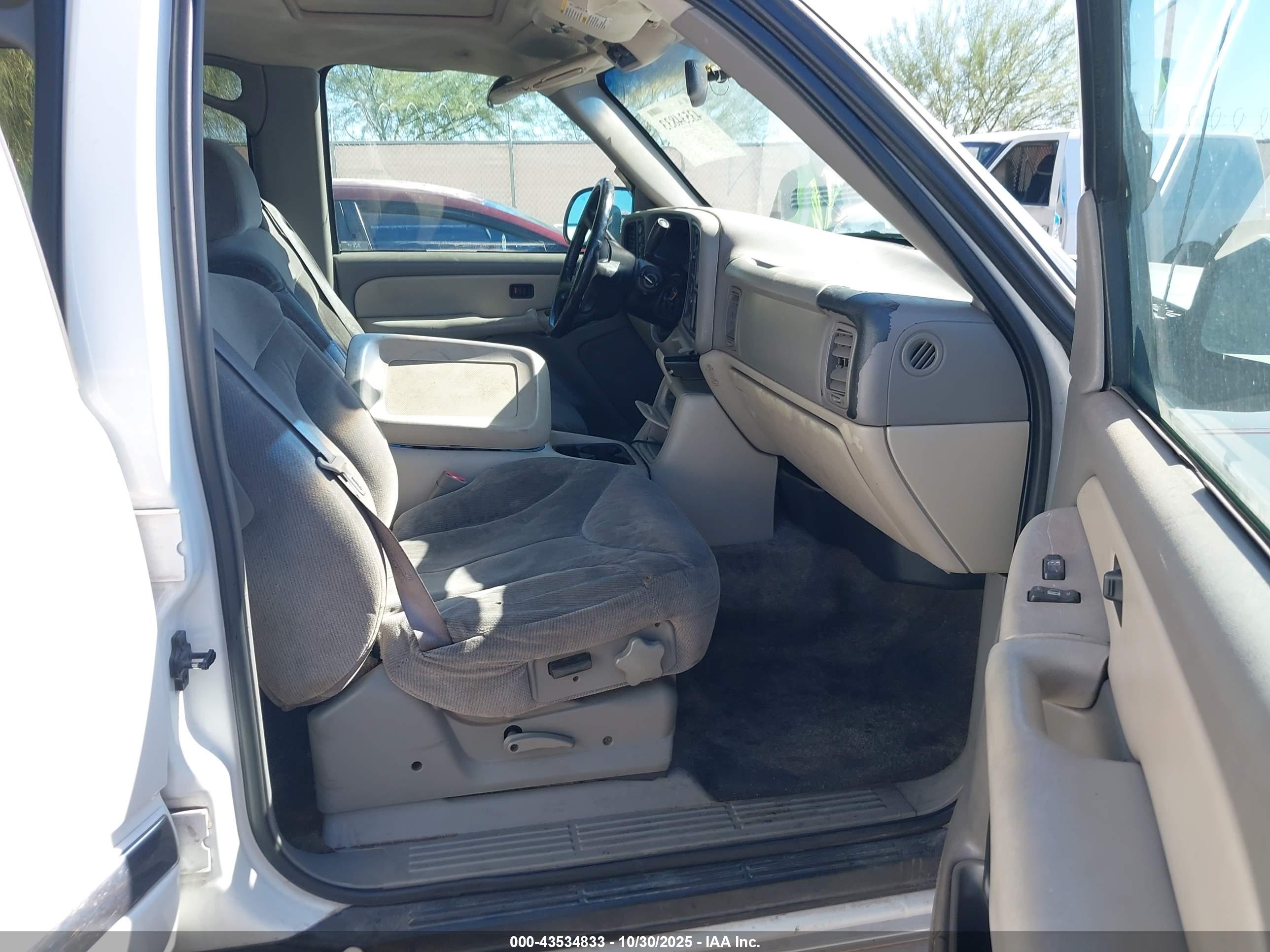 GMC YUKON image 5