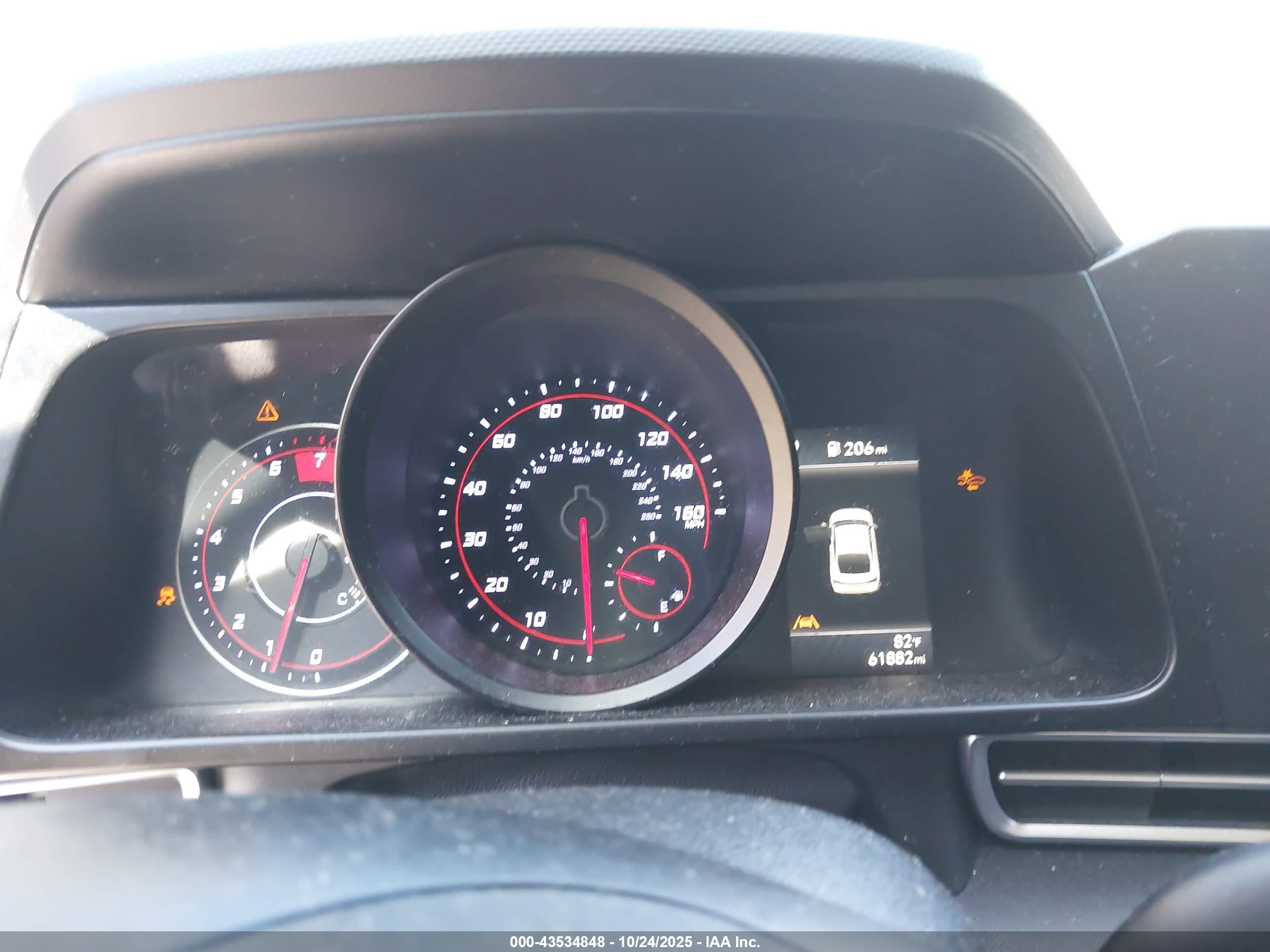 HYUNDAI ELANTRA image 7