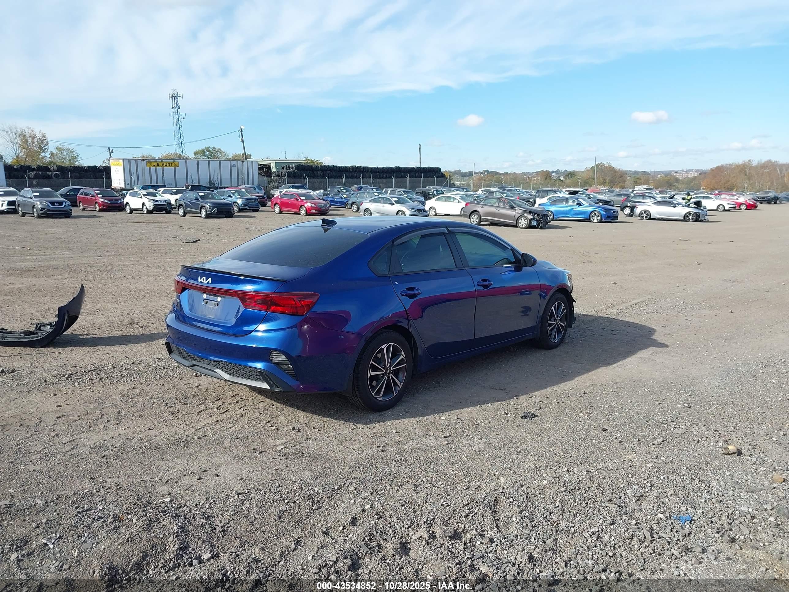 KIA FORTE image 4