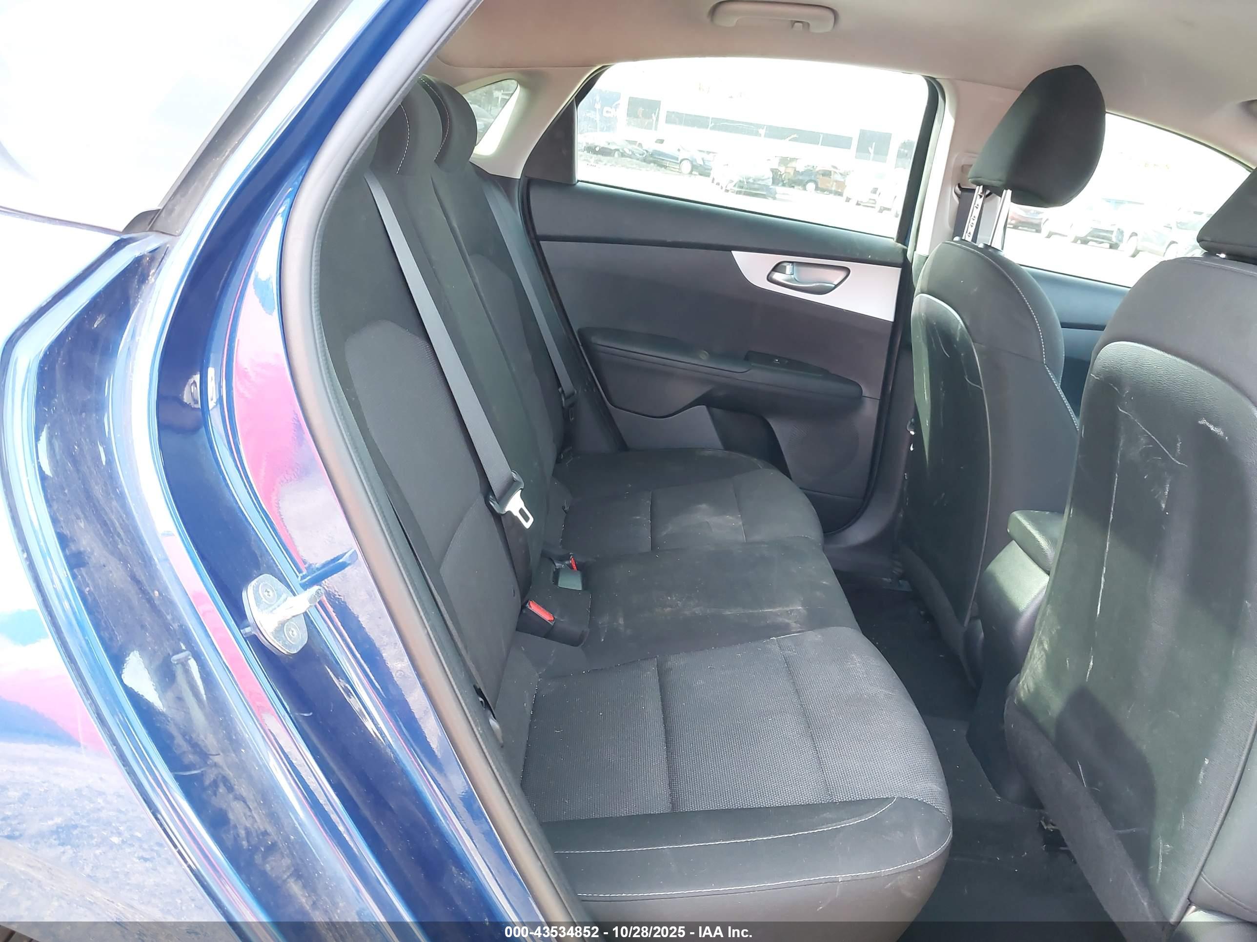 KIA FORTE image 8