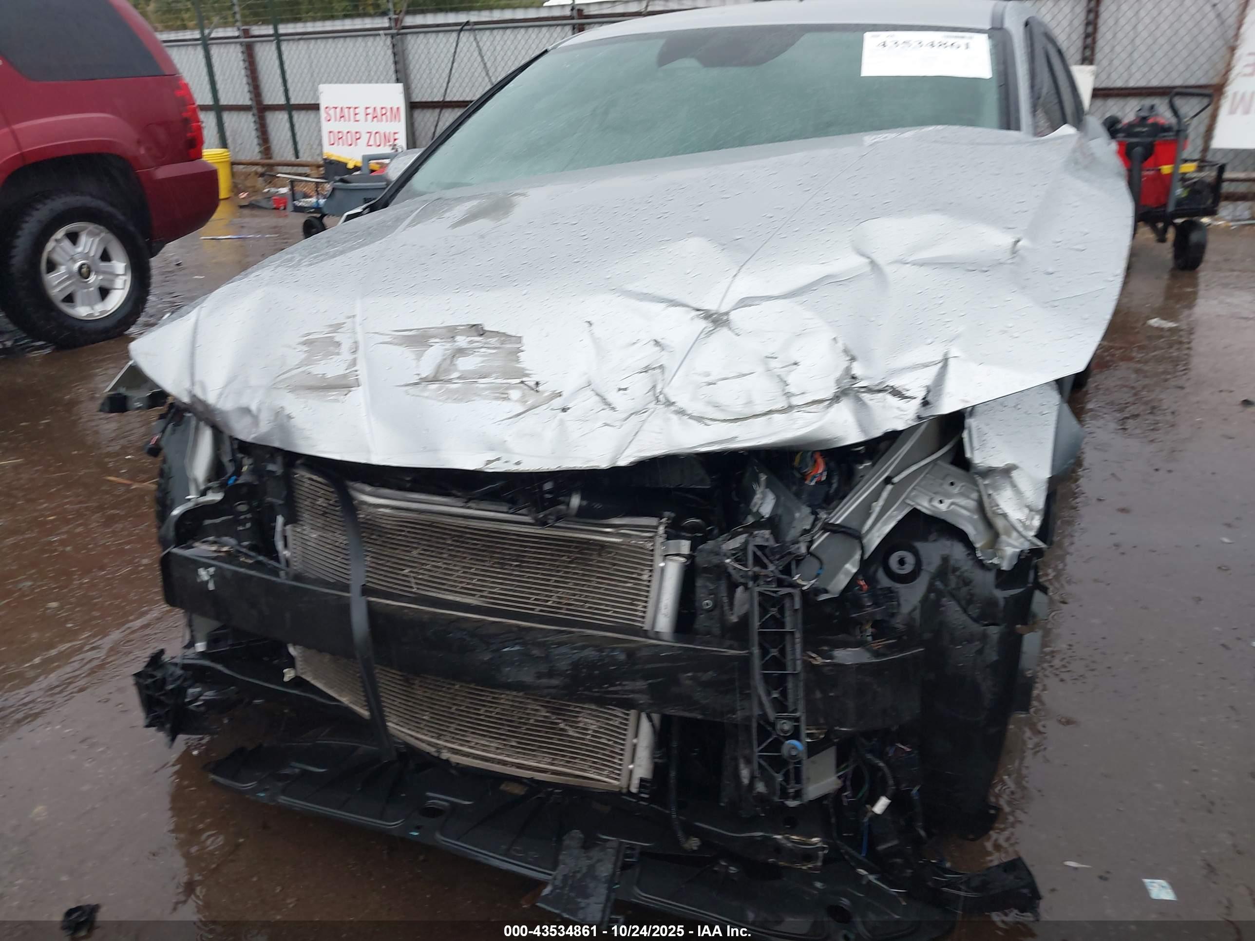 HYUNDAI ELANTRA image 6