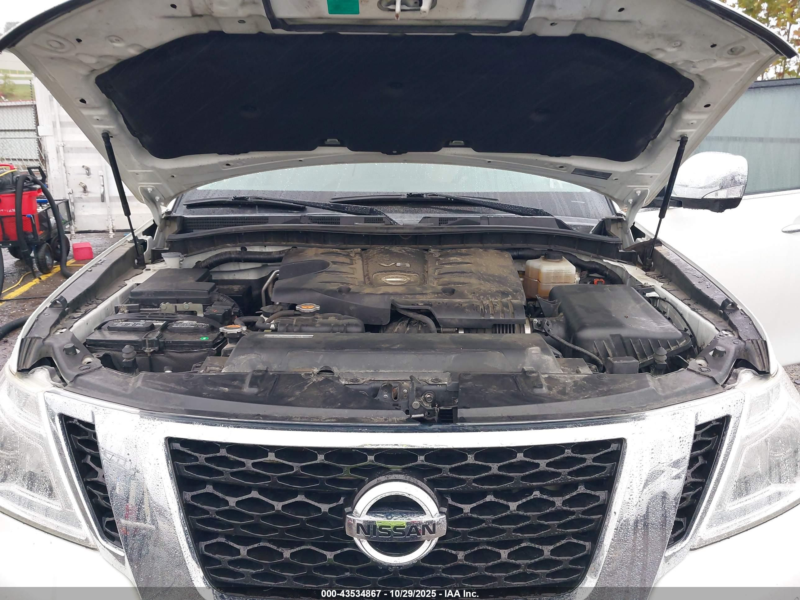 NISSAN ARMADA image 10