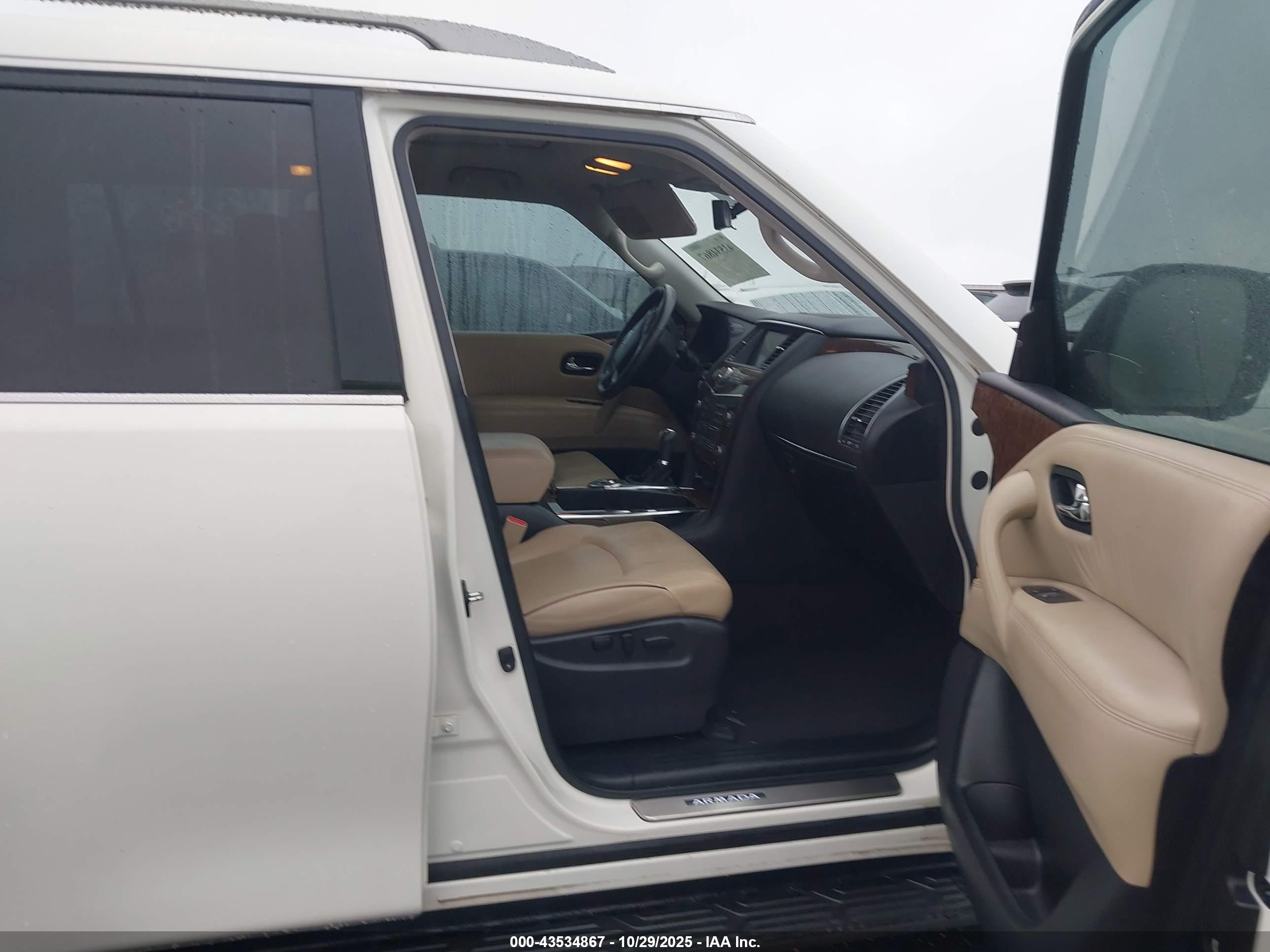 NISSAN ARMADA image 5