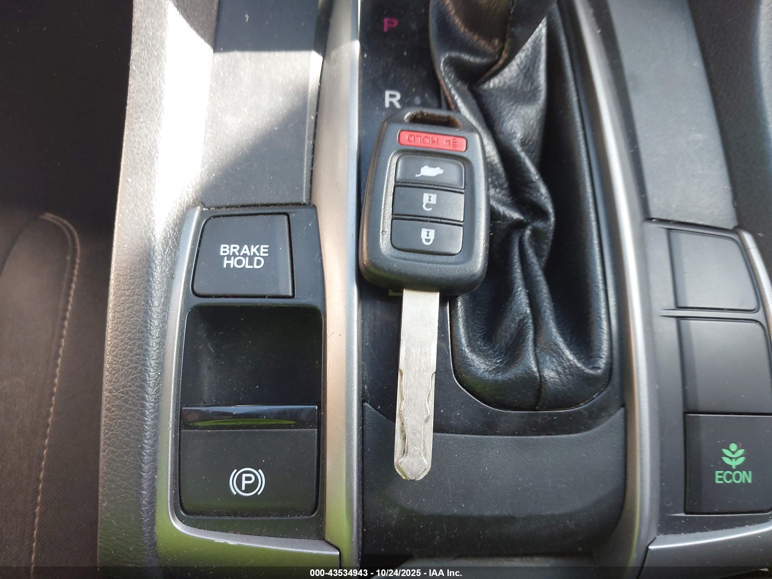 HONDA CIVIC image 11