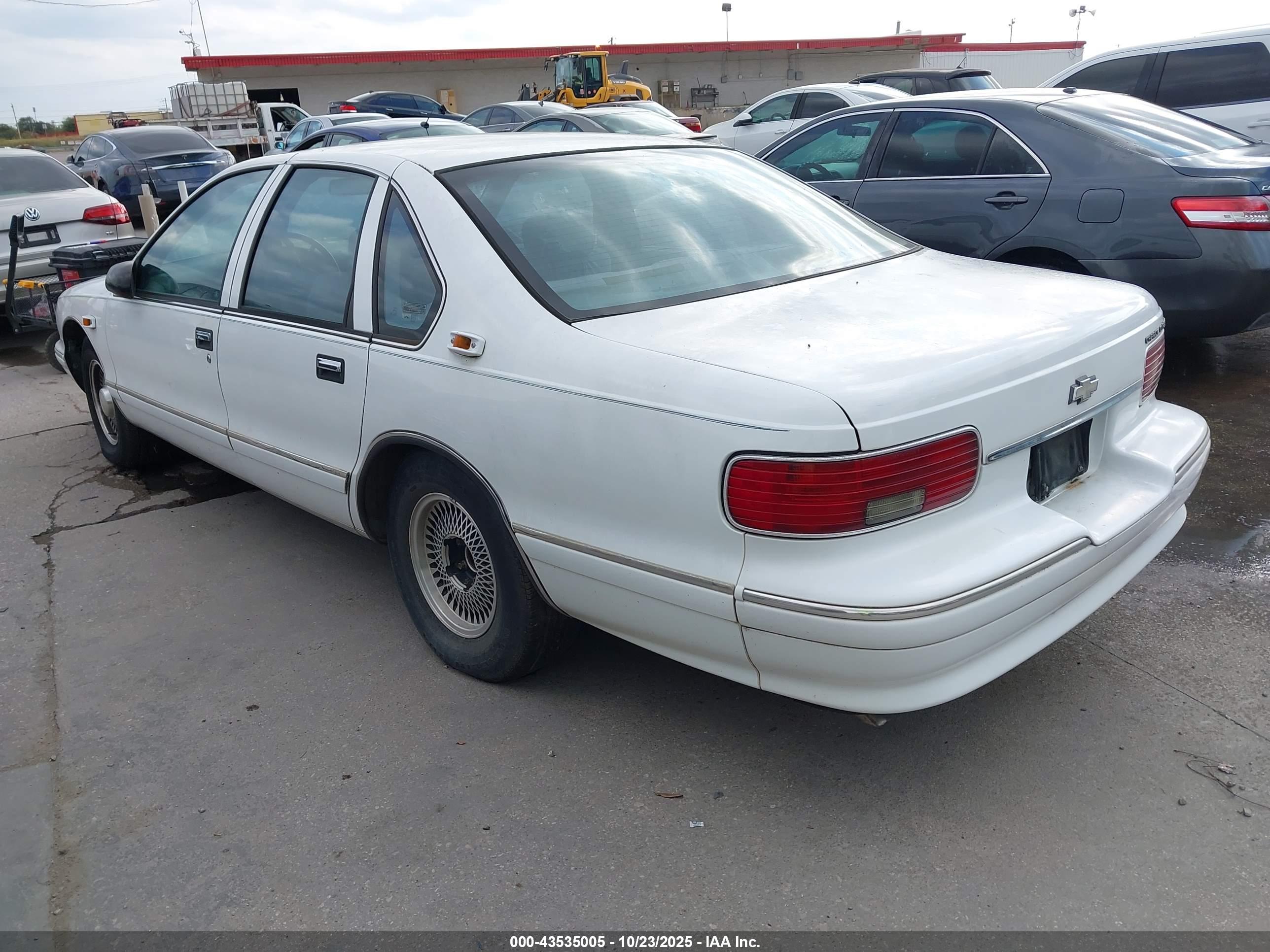 CHEVROLET CAPRICE image 3