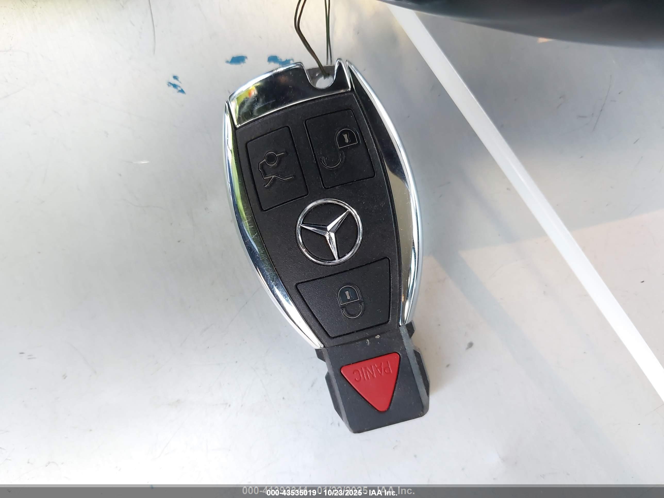 MERCEDES-BENZ GLA image 11