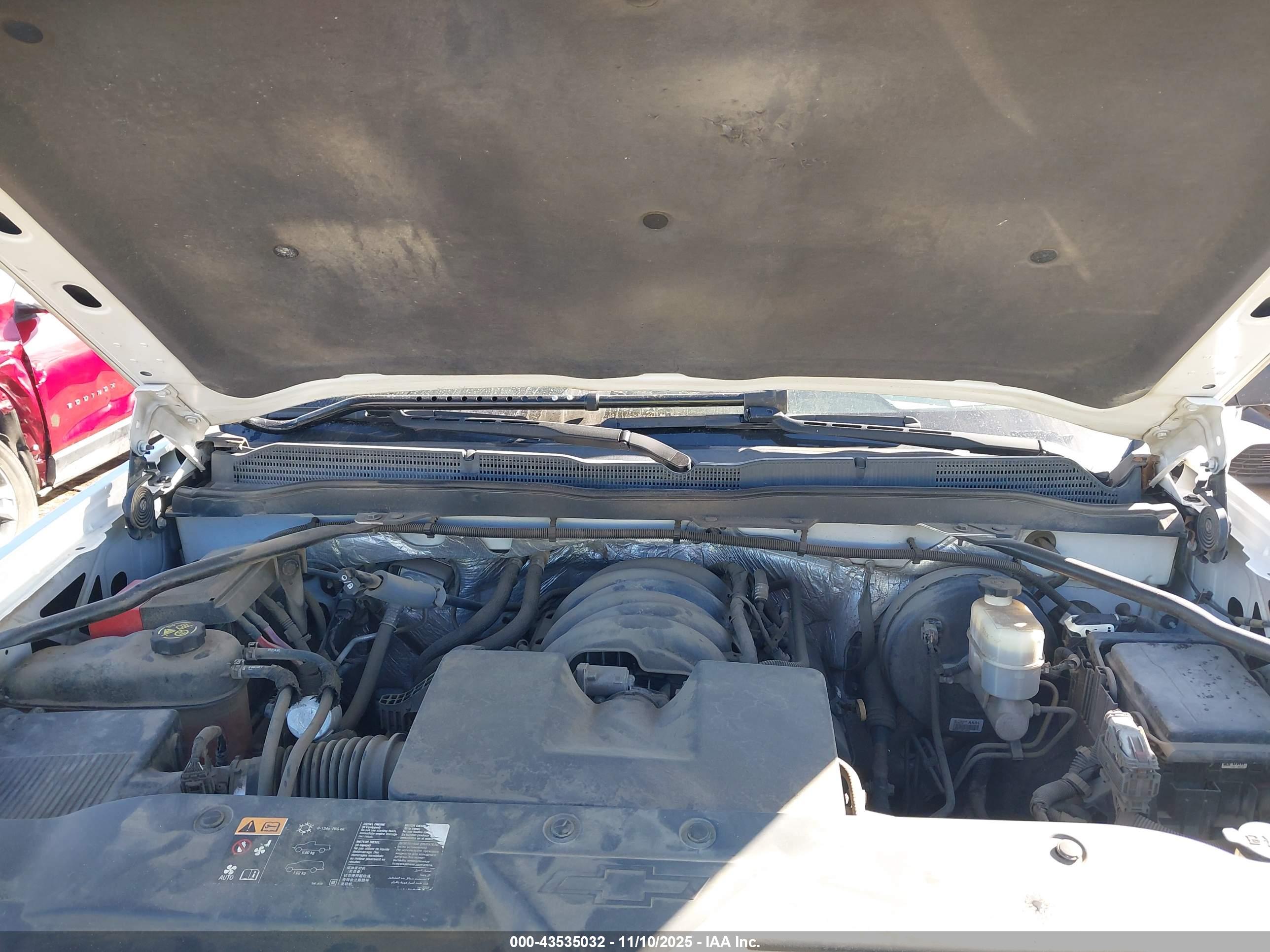CHEVROLET SILVERADO image 10