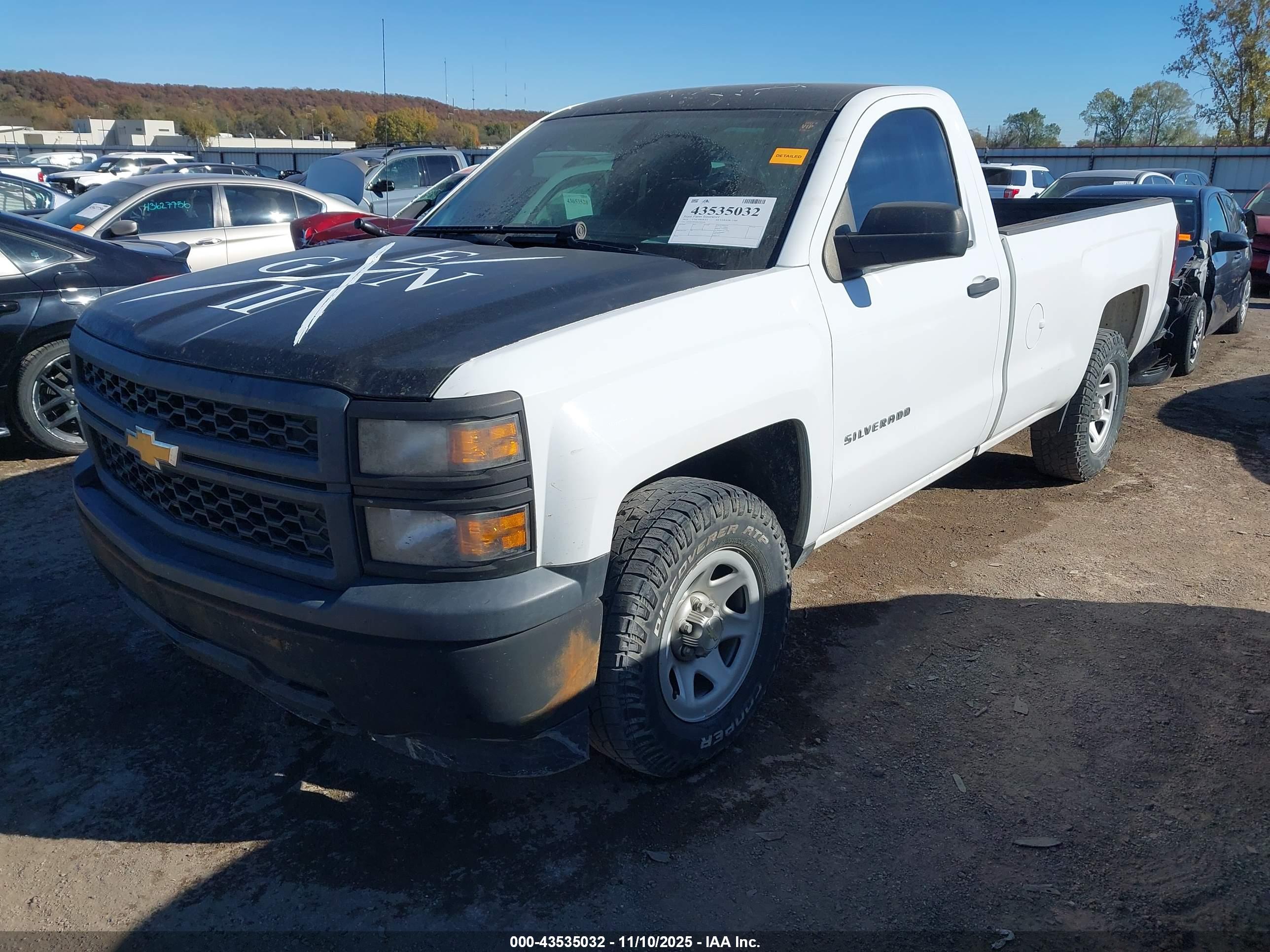 CHEVROLET SILVERADO image 2