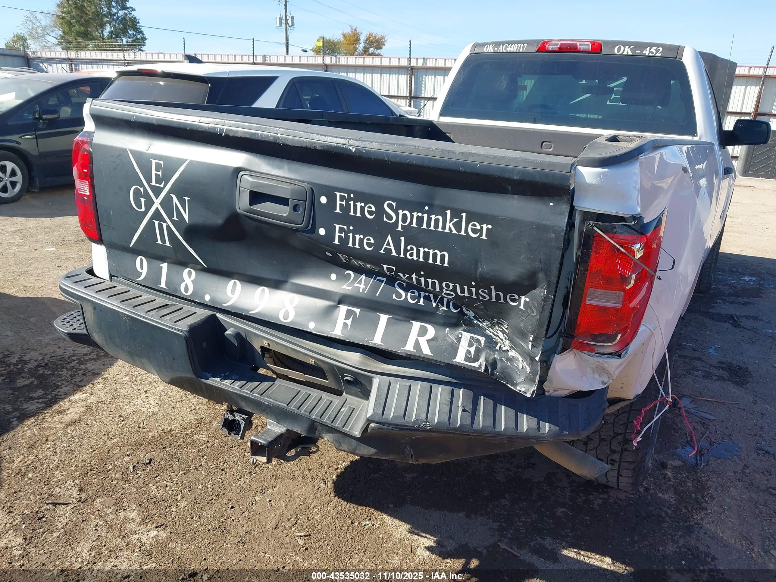 CHEVROLET SILVERADO image 6