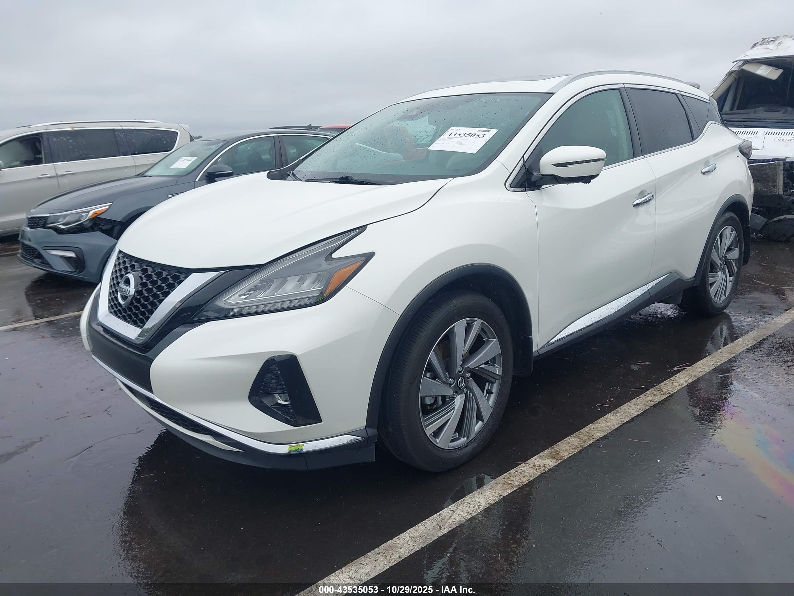 NISSAN MURANO image 2