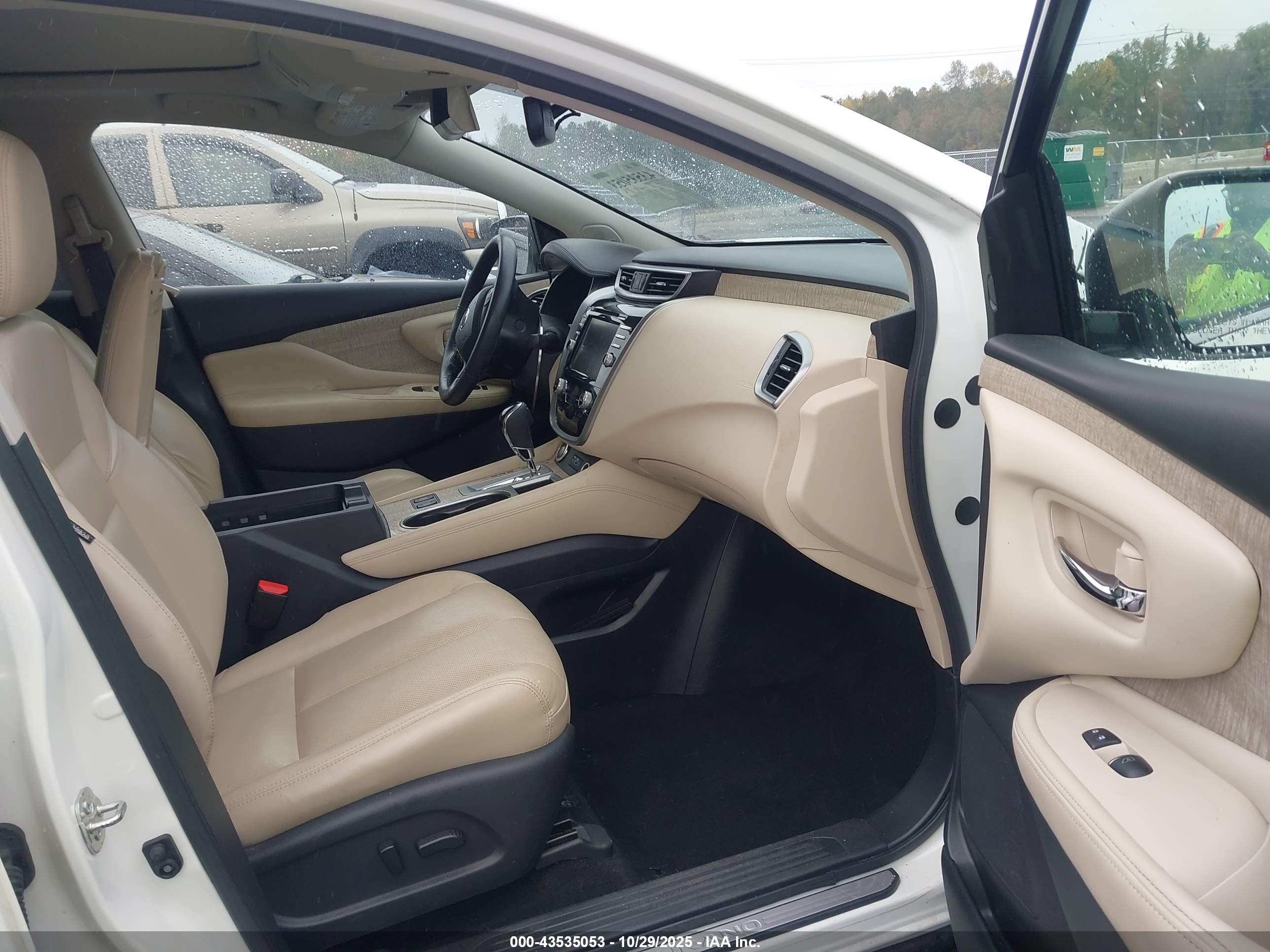NISSAN MURANO image 5