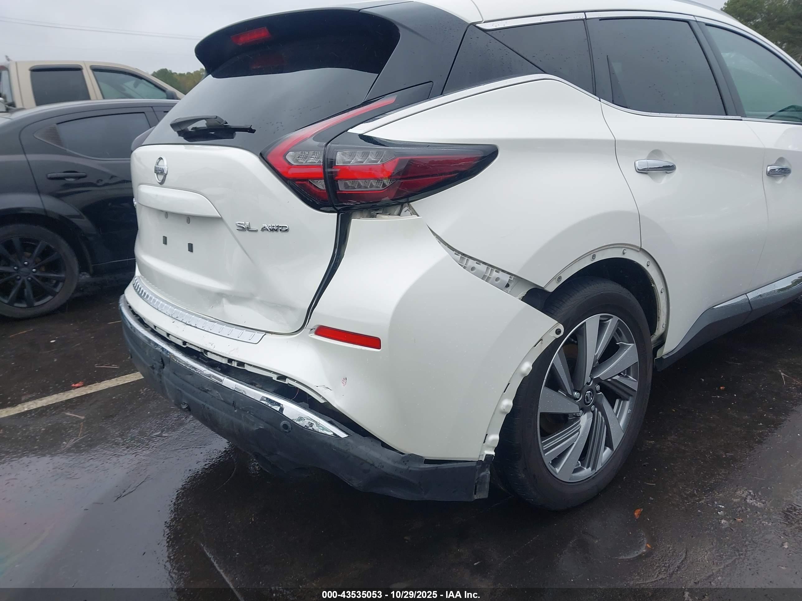 NISSAN MURANO image 6