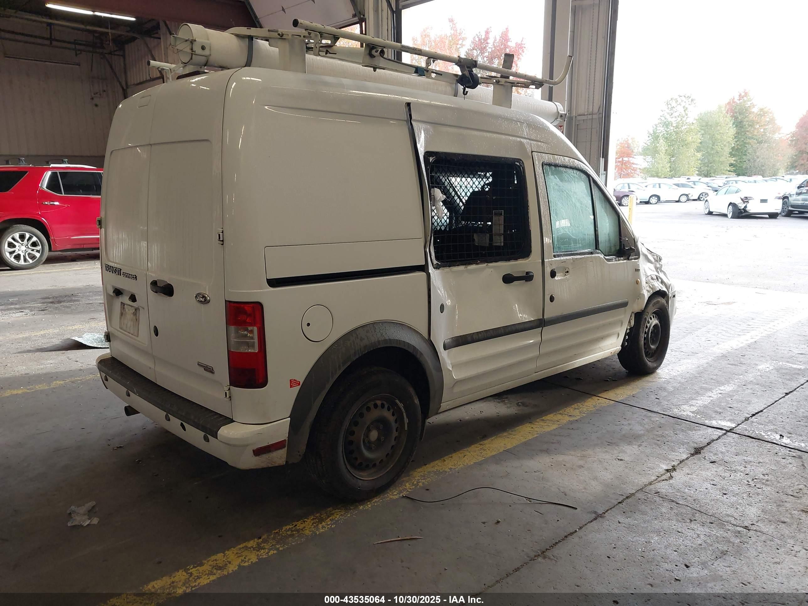 FORD TRANSIT image 4