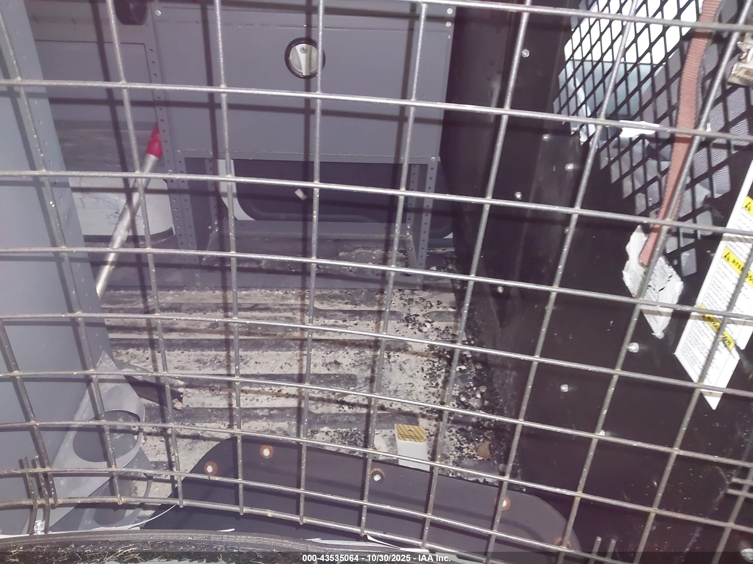 FORD TRANSIT image 8