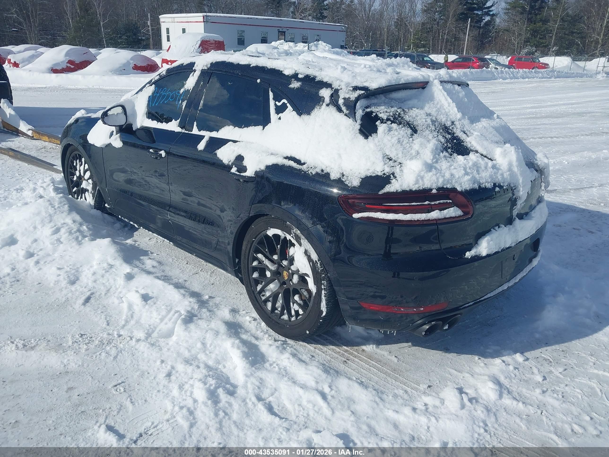 PORSCHE MACAN image 3